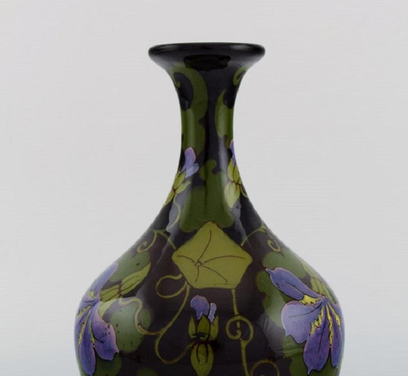 Regina, Holland, Antique Art Nouveau Vase with Hand-Painted Flowers and Foliage In Excellent Condition In Copenhagen, DK
