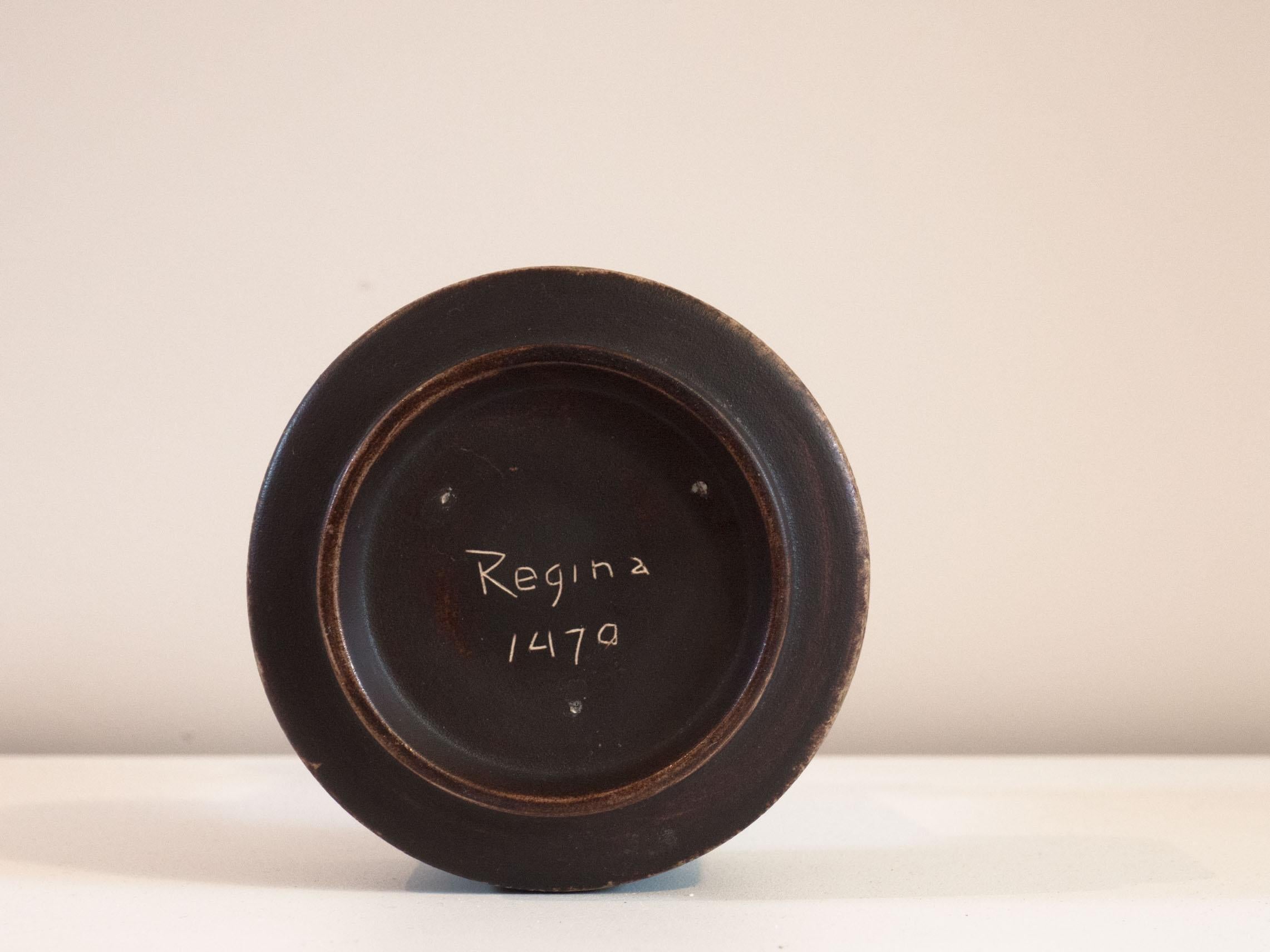 Pottery Regina Holland pottery vase For Sale