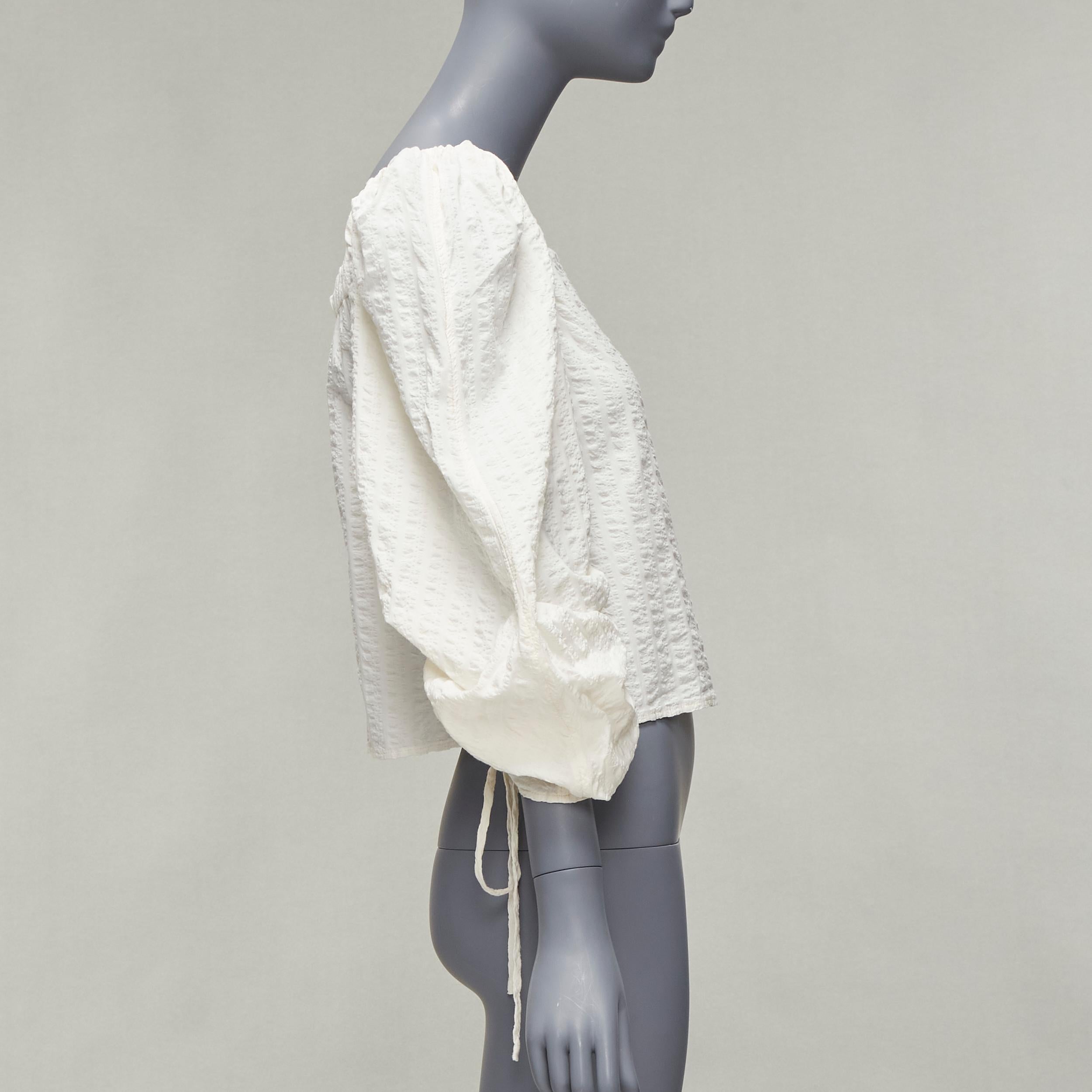 REGINA PYO cream cotton square neck ruched puff sleeves cropped peasant top S In Excellent Condition For Sale In Hong Kong, NT