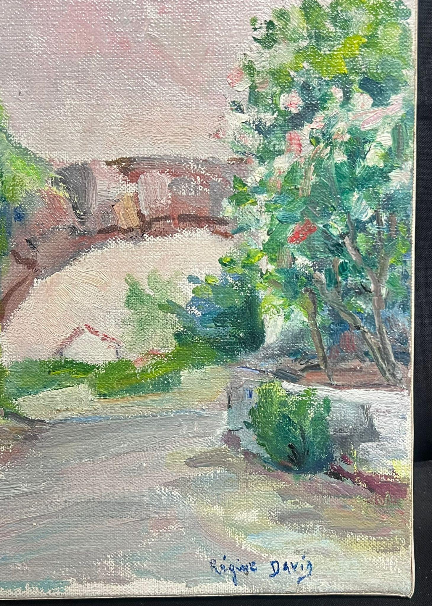 Huile post-impressionniste française des années 1950, signée, ancienne jardinière de village français provençale - Gris Landscape Painting par Regine David