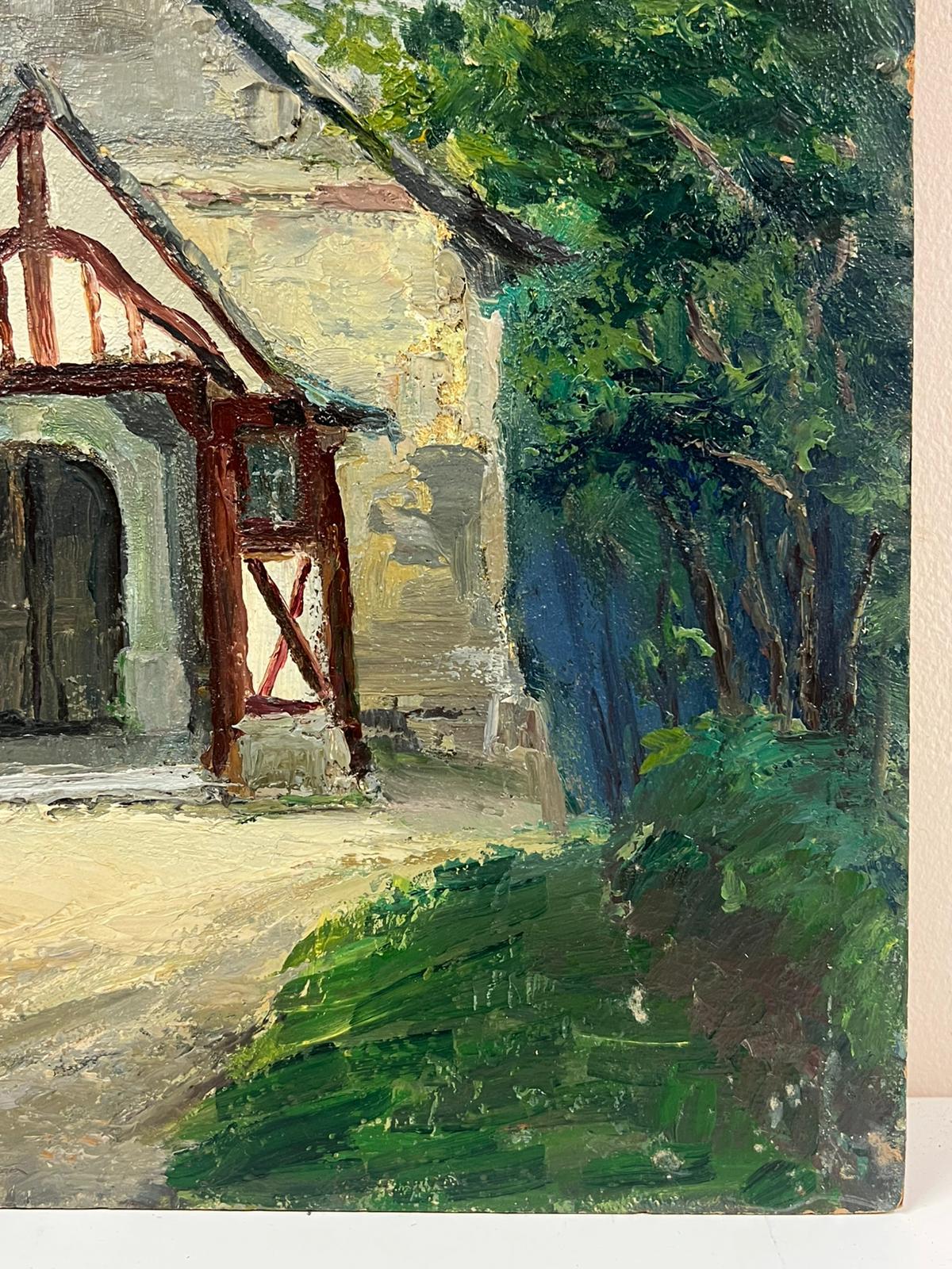 Chapelle historique en pierre 
par Régine David (artiste française, 1910-2018)
peinture à l'huile sur carton, non encadrée
tableau : 18 x 15 pouces
état : Cette peinture est en excellent état, avec des couleurs vibrantes et des détails bien