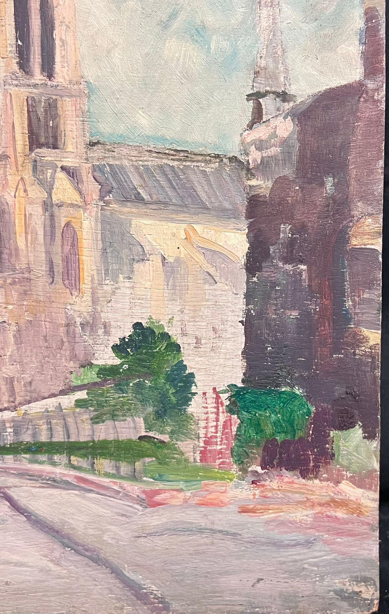 vue à l'huile post-impressionniste française de Notre Dame Paris du milieu du 20e siècle des années 1950 - Gris Landscape Painting par Regine David