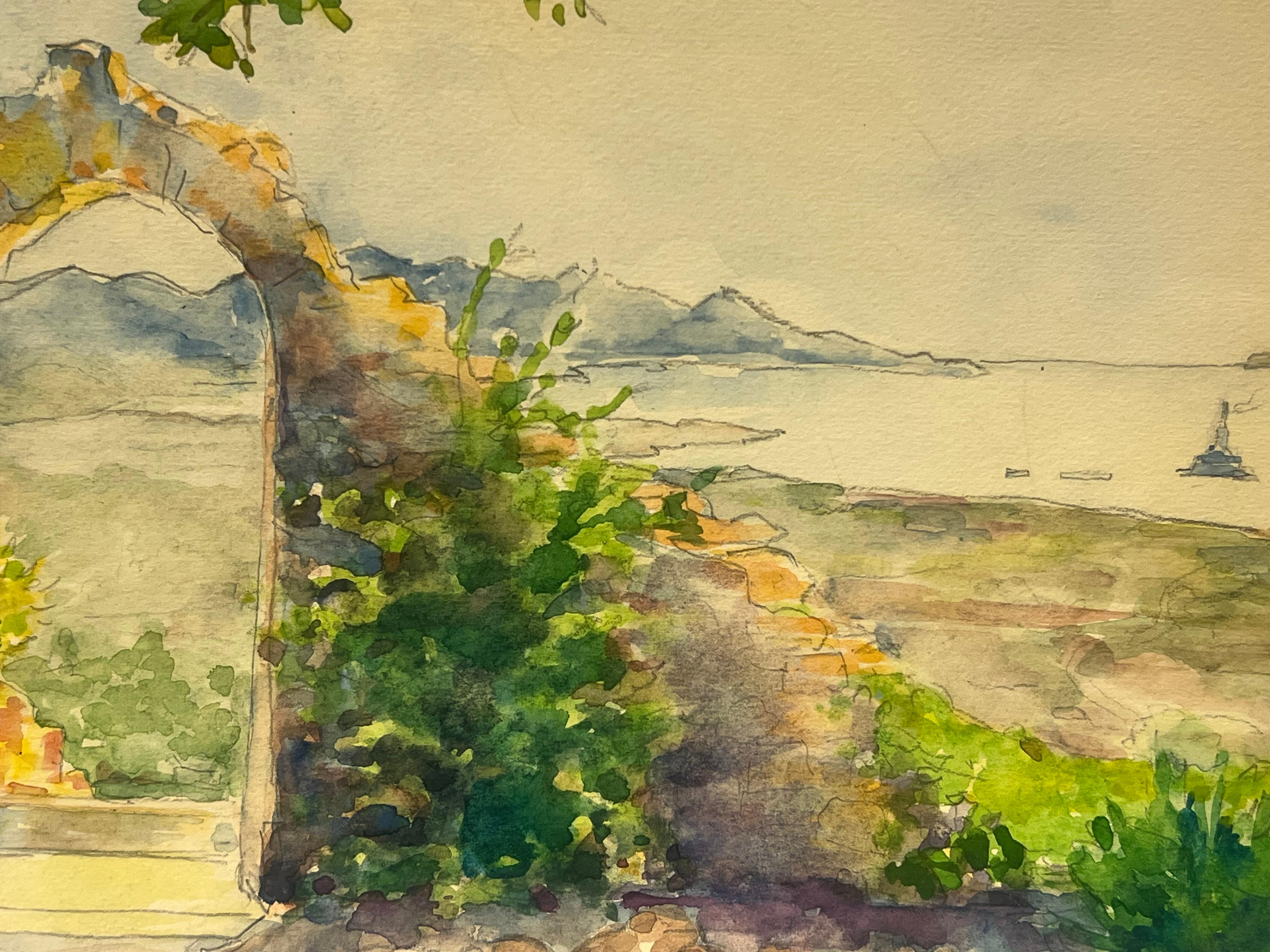 Arco Rústico de Piedra con Vista Escénica de la Costa Paisaje Cautivador de Acuarela - Painting de Regine David