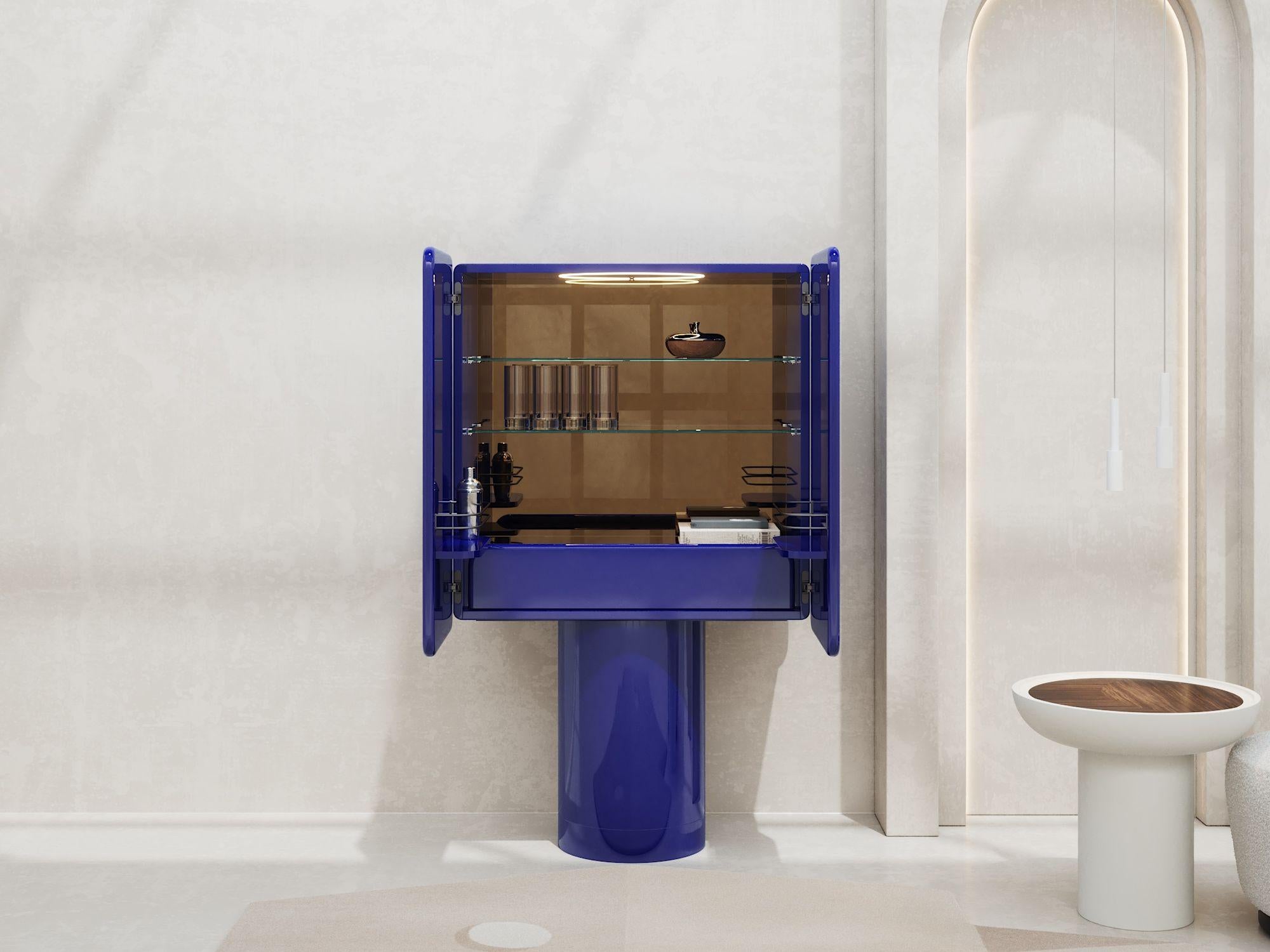 italien Meuble de bar Regis Ultramarine bleu et or en vente
