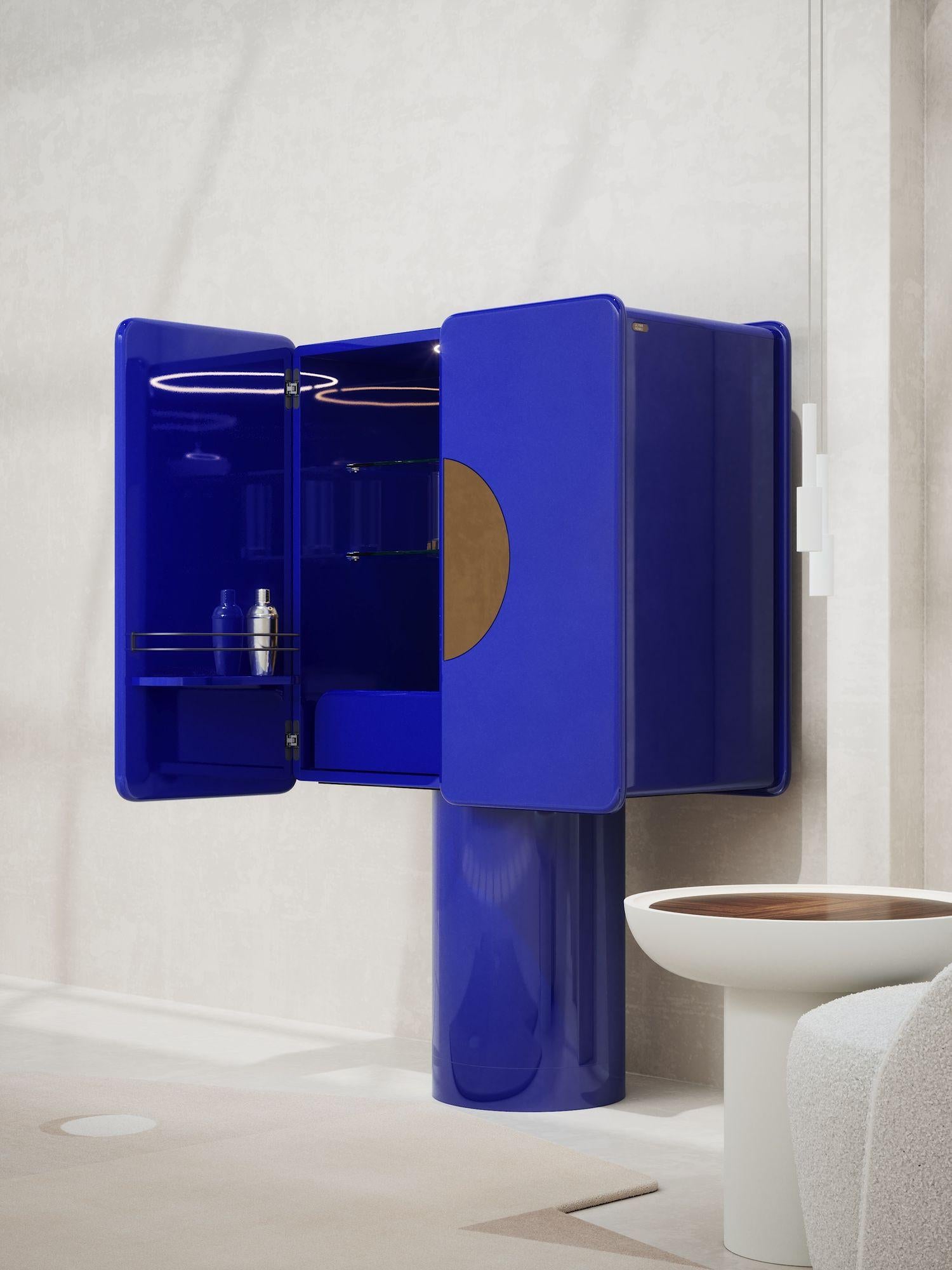 Meuble de bar Regis Ultramarine bleu et or Neuf - En vente à Pesaro, IT
