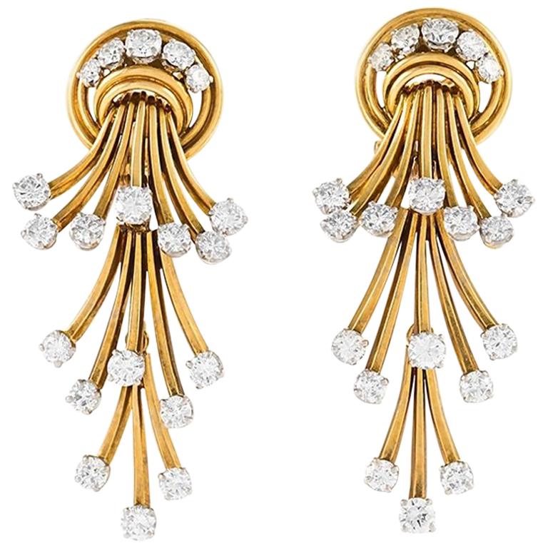 Régner Paris 1950s Diamond and Gold Pendant Earrings