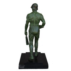 Regulates a patiné le petit, vers 1930