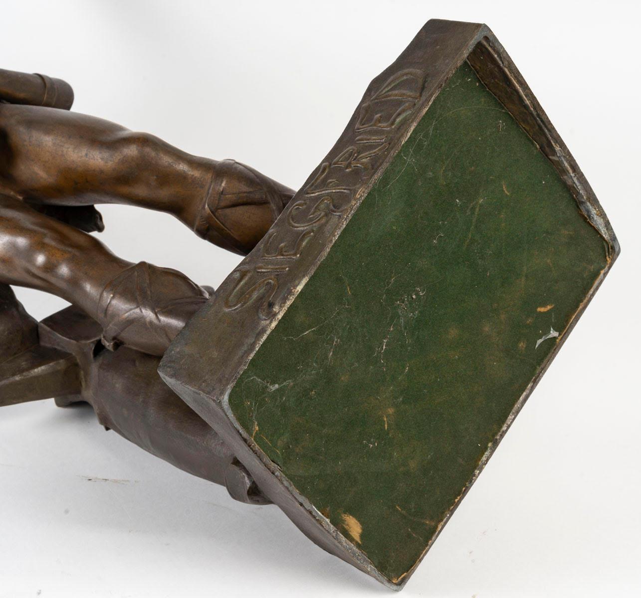 Regule Scultura di Sigfrido in stile Napoleone III, circa 1900. in vendita 5