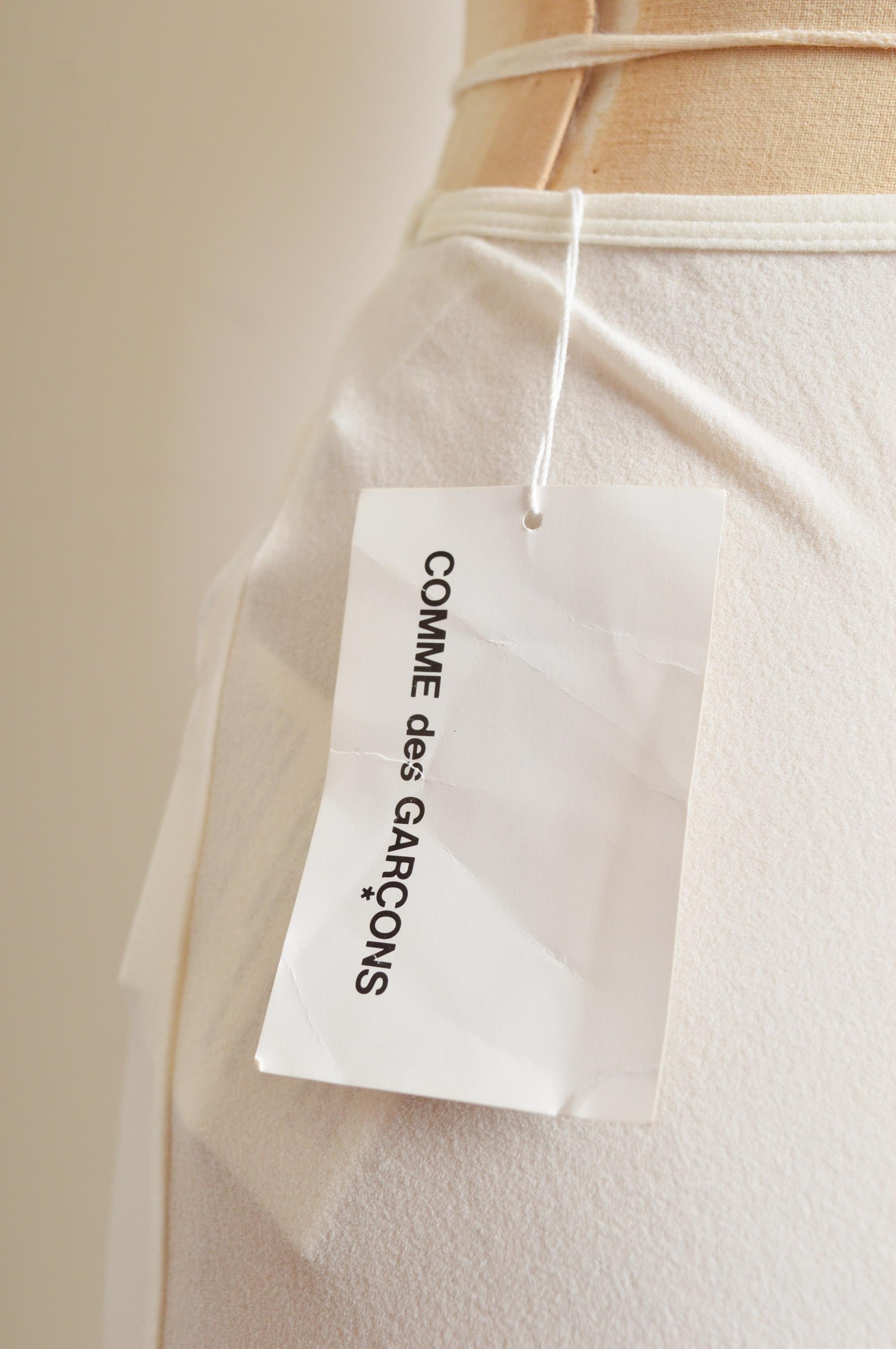 Rei Kawakubo Comme Des Garçons 2007 Avant Guard Mesh Bubble Cream Tube Skirt For Sale 2