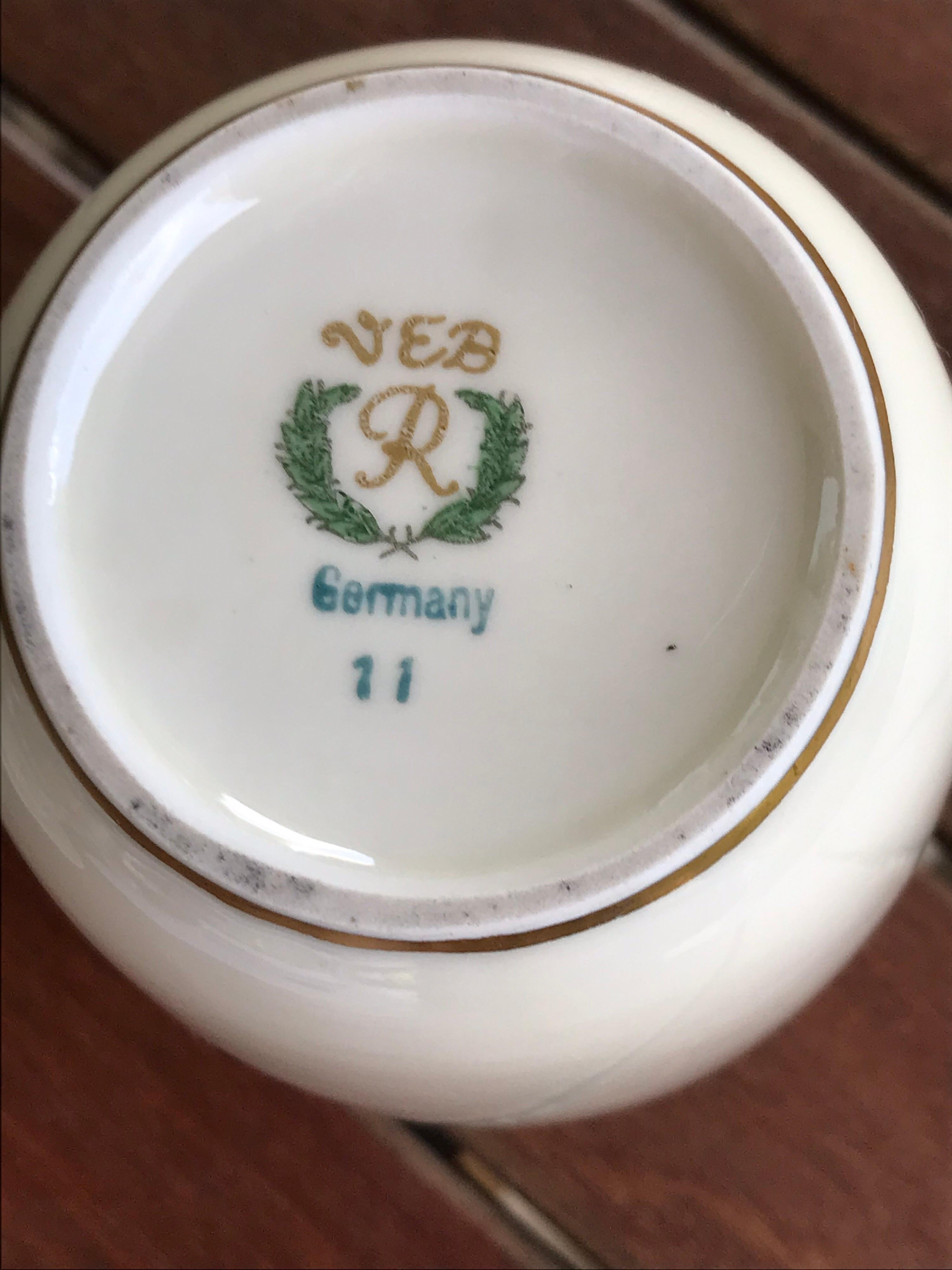 Used between 1969 and 1981, example of the previously shown mark in color but also stating 'GERMANY'.
The company was nationalized in 1968 and at first became a branch of the V.E.B. Porzellankombinat Kahla which ran the Reichenbach factory under
