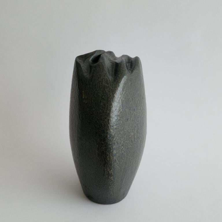 Reid Ozaki Studio Pottery Vase, Ikebana, US c. 1980s In Good Condition For Sale In Boca Raton, FL