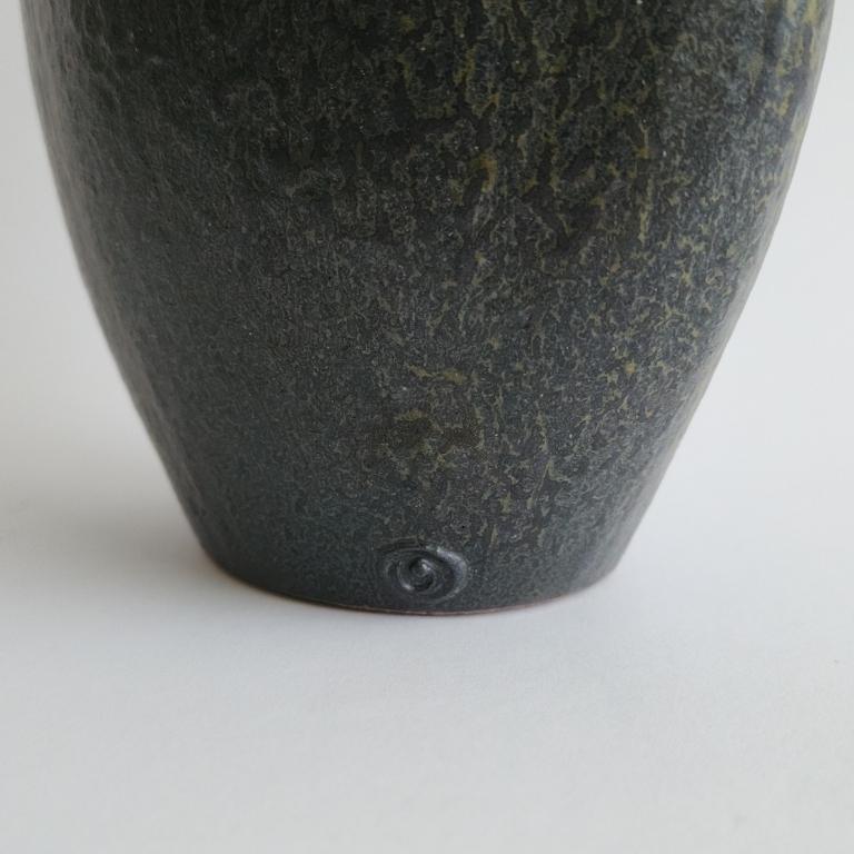 Clay Reid Ozaki Studio Pottery Vase, Ikebana, US c. 1980s For Sale