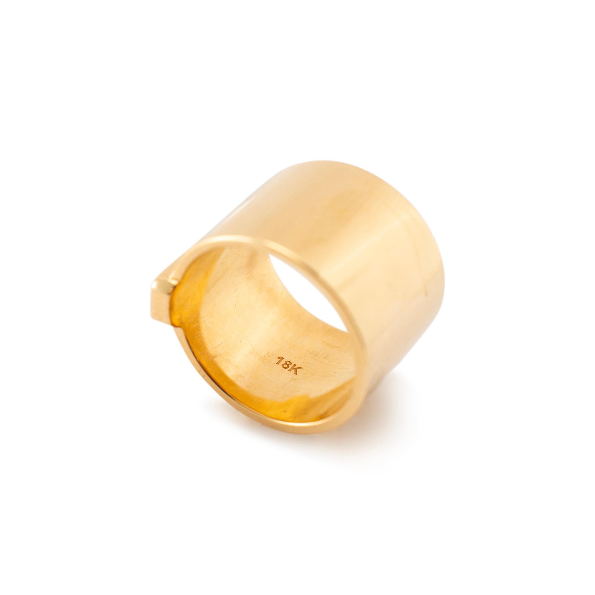 Reign 18K Yellow Gold Upside Down Sapphire Wide Band Ring 3