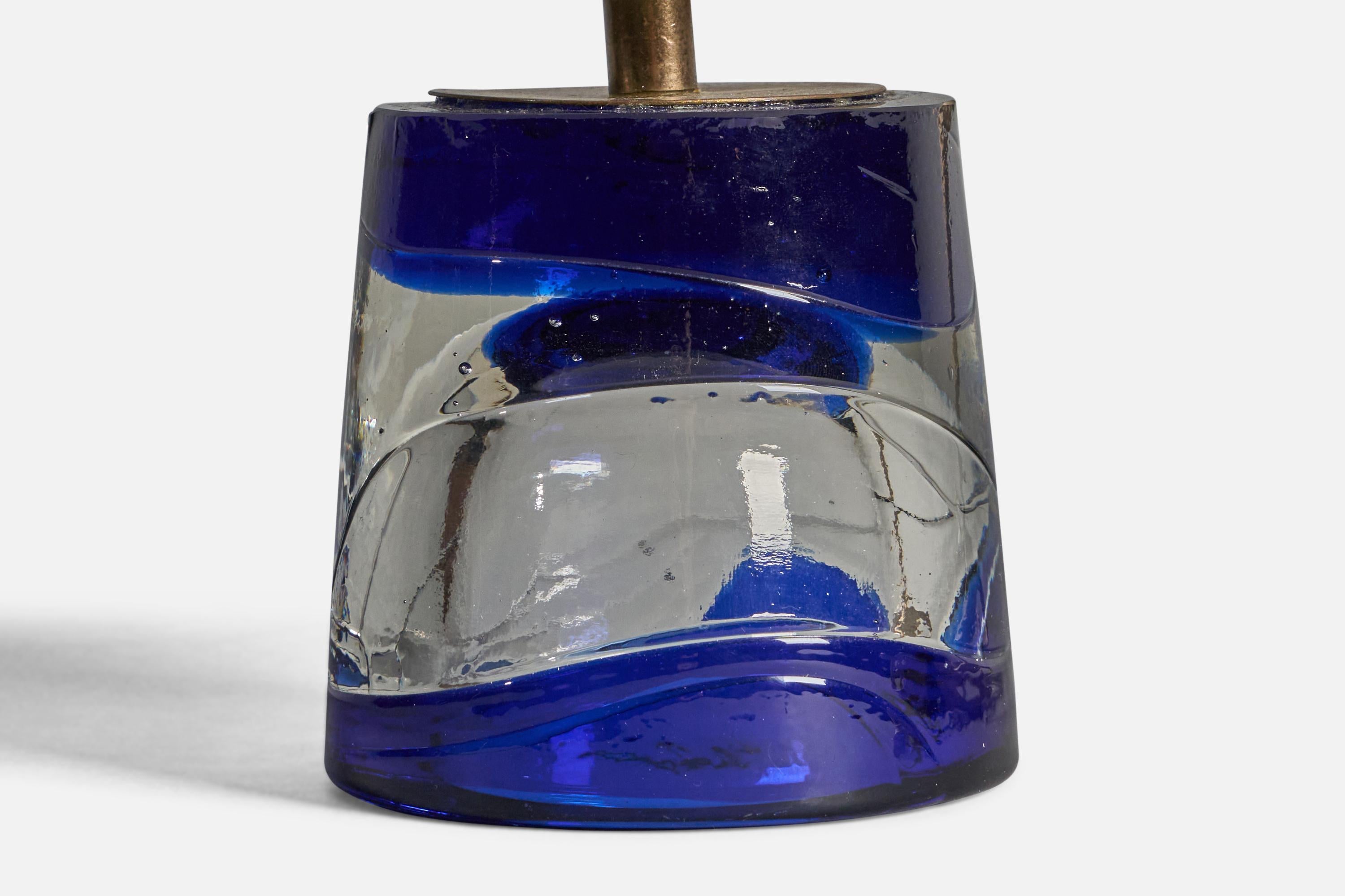 Reijmyre, Table Lamp, Glass, Brass, Sweden, 1960s In Good Condition For Sale In High Point, NC