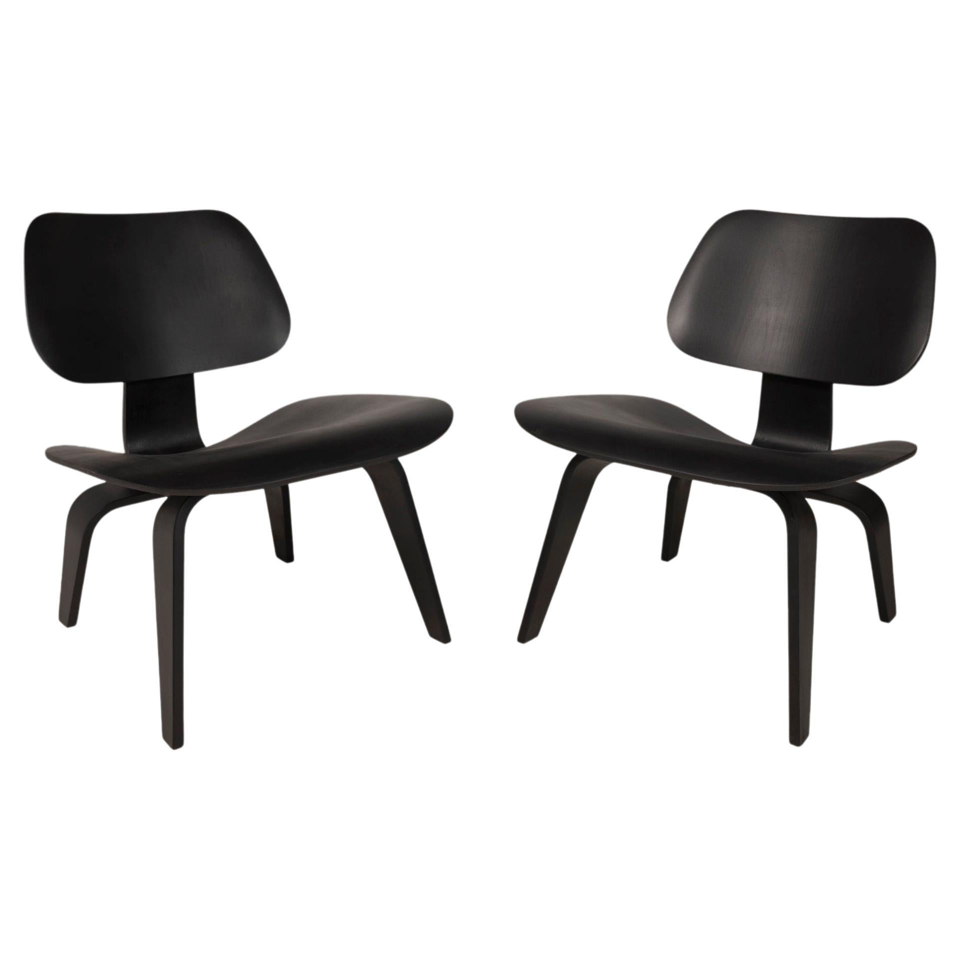 Set of Two '2' Herman Miller LCW Lounge Chairs by Charles & Ray Eames, USA