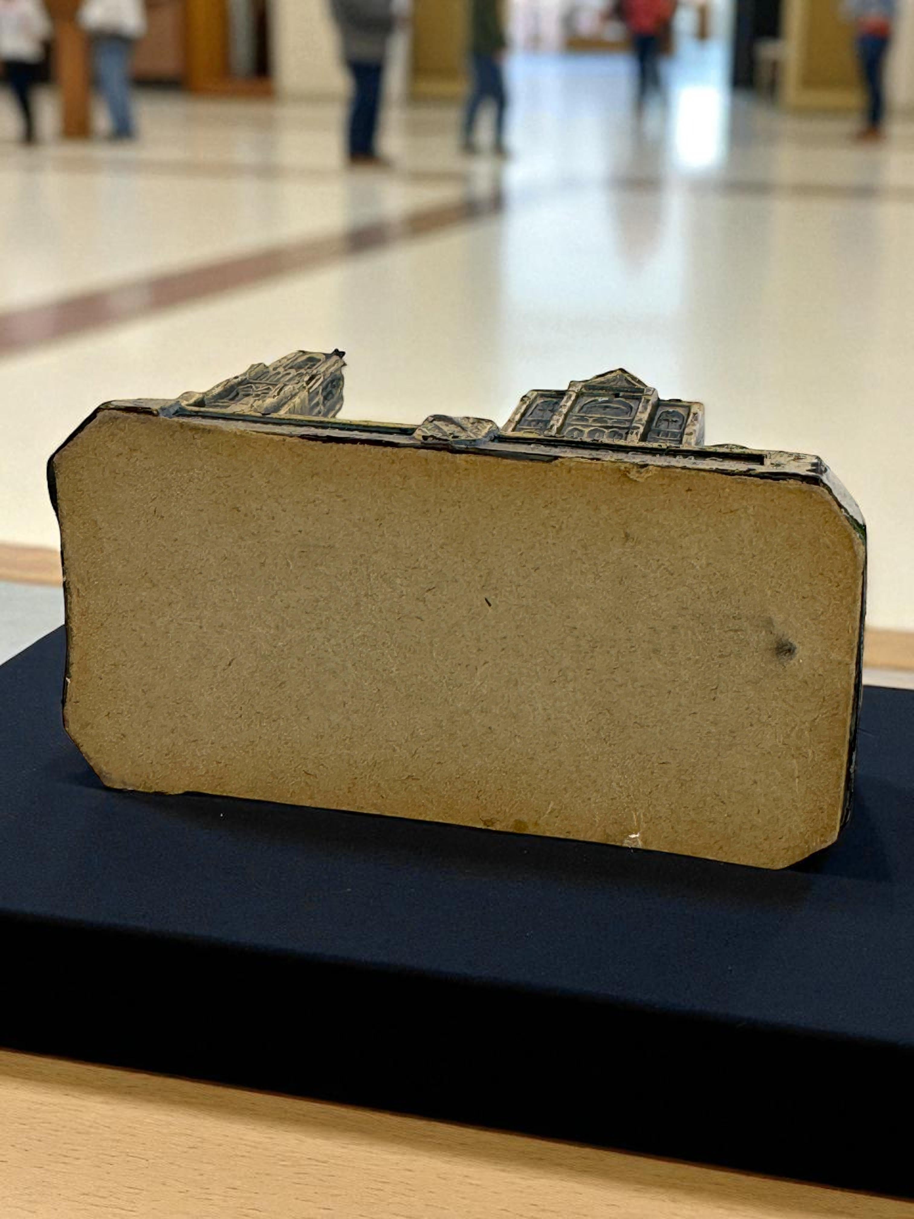 Souvenir della Cattedrale di Reims Edificio architettonico da collezione Francia anni '50 in vendita 7