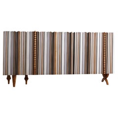 Buffet Reina 230, cinq portes, par Lola Glamour