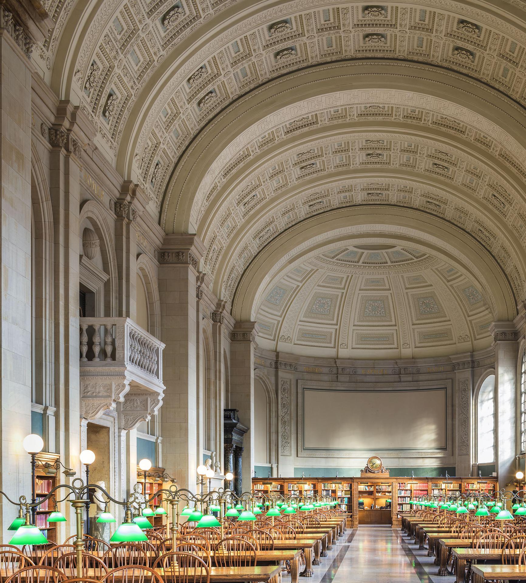 Biblioteca pubblica di Boston

55,4 x 50 pollici
ed. di 10
$6,000

66,5 x 60 pollici
ed. di 7
$9,000

77,6 x 70 pollici
ed. di 5
$11,000

firmato e numerato sull'etichetta, al verso

La carta viene rifilata in base all'immagine: le dimensioni