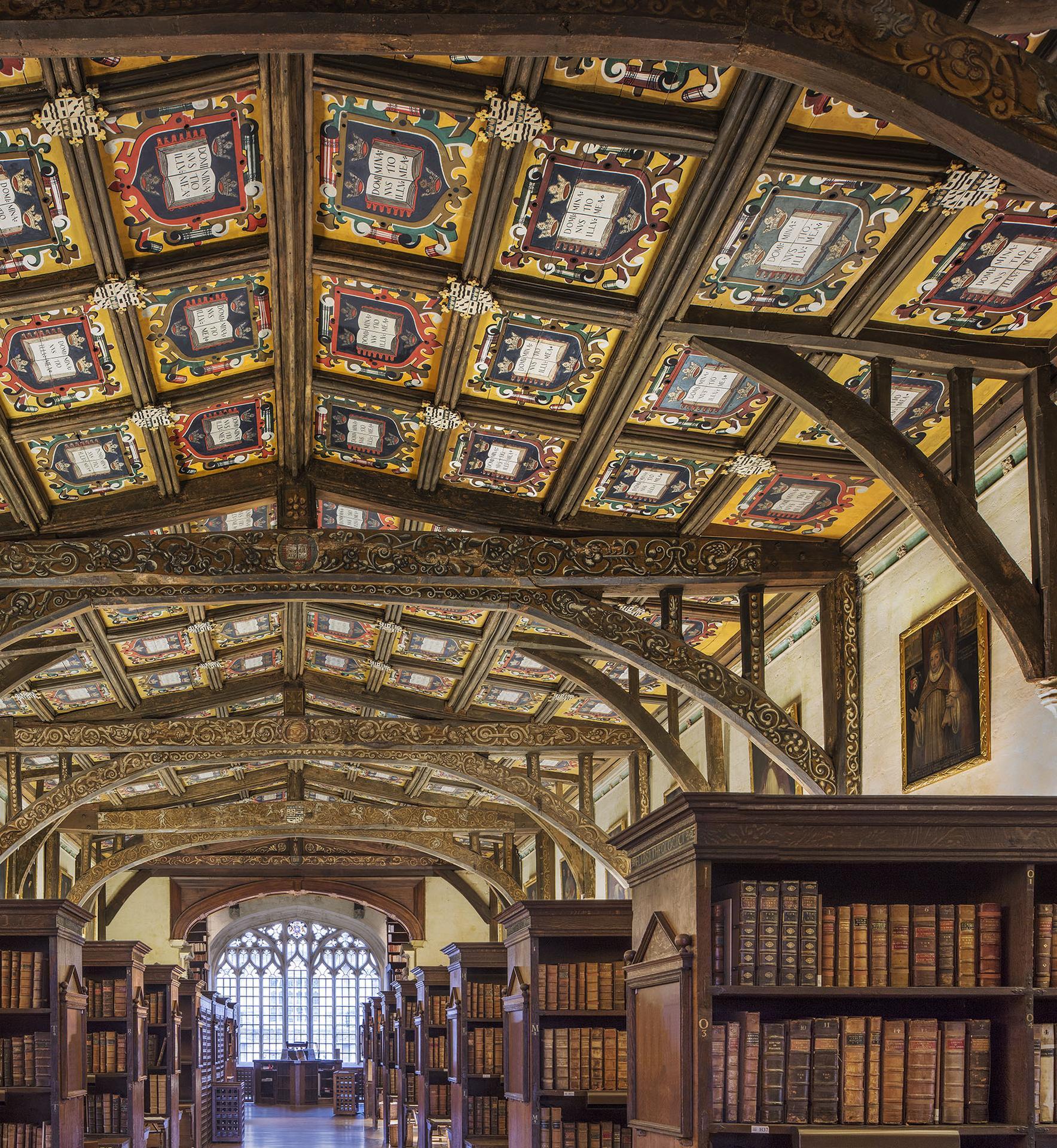 Biblioteca del Duca Humfrey I, Oxford, Inghilterra - Landscape Photograph Marrone di Reinhard Görner
