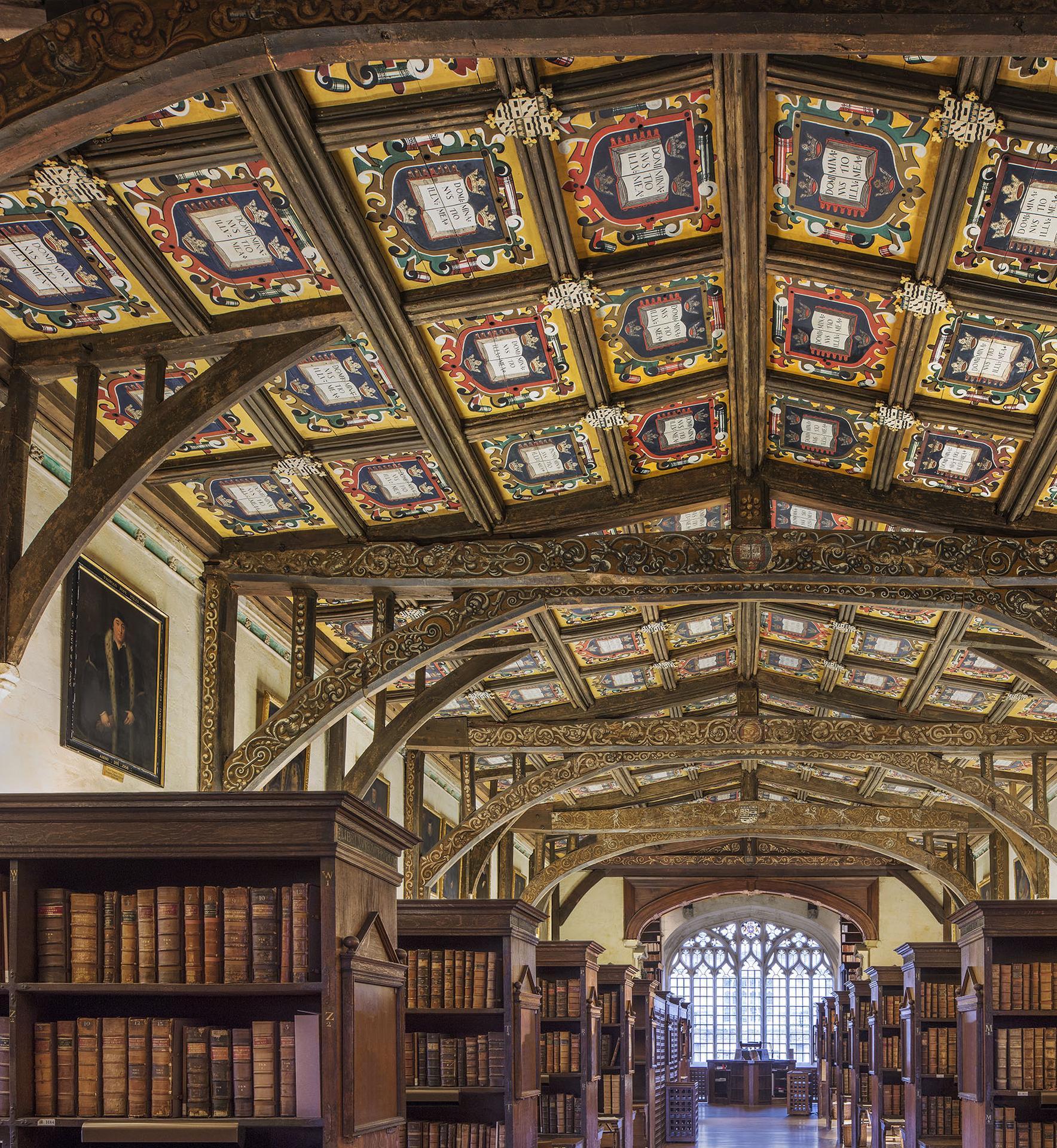 Biblioteca del Duca Humfrey I

54,2 x 50 pollici
ed. di 10
$6,000

65,1 x 60 pollici
ed. di 7
$9,000

75,9 x 70 pollici
ed. di 5
$11,000

firmato e numerato sull'etichetta, al verso

La carta viene rifilata in base all'immagine: le dimensioni