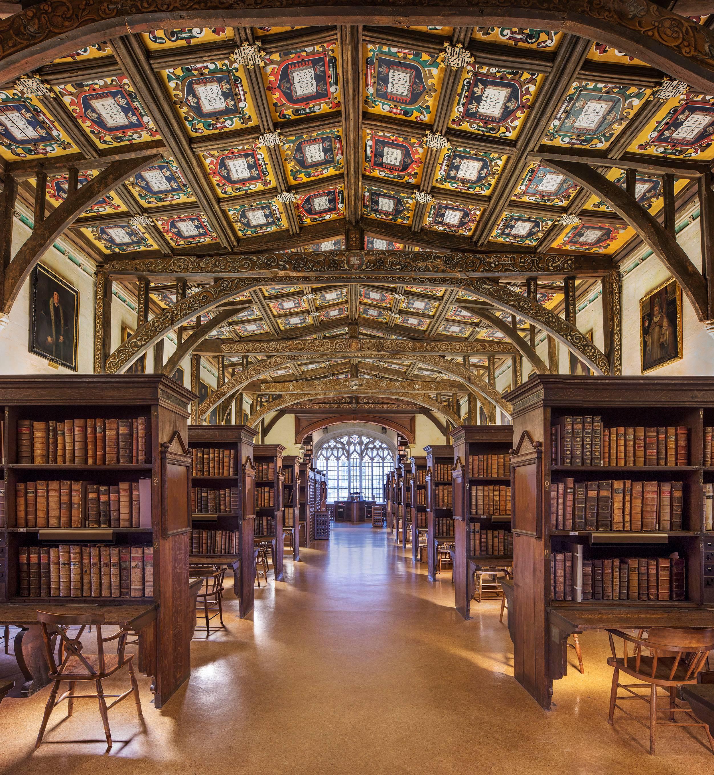 Landscape Photograph di Reinhard Görner - Biblioteca del Duca Humfrey I, Oxford, Inghilterra