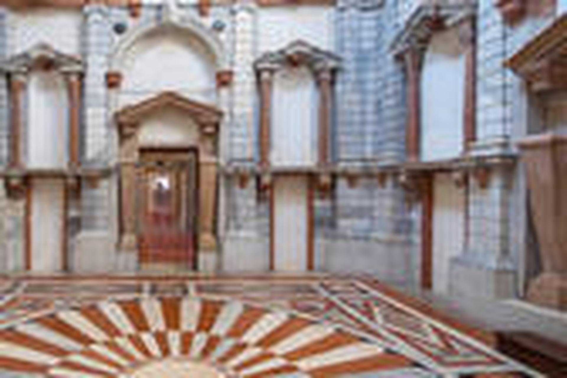 Laocoon II, Grimani-Palast, Venedig, Deutsche Architekturfotografie (Grau), Figurative Photograph, von Reinhard Görner