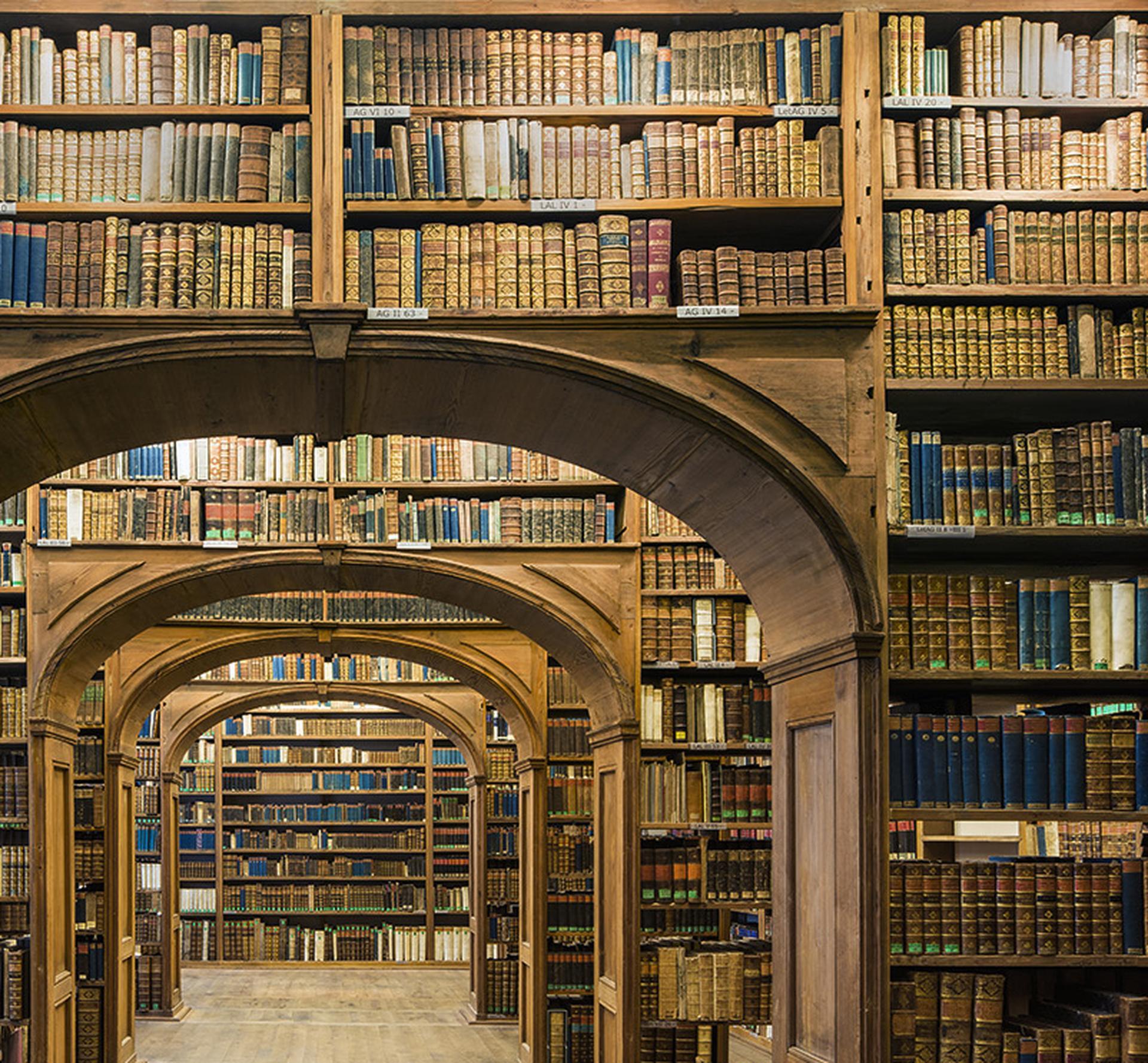Bibliothekssaal, Oberlausitzische Bibliothek der Wissenschaften, Görlitz, Deutschland Architektur (Konzeptionell), Photograph, von Reinhard Görner