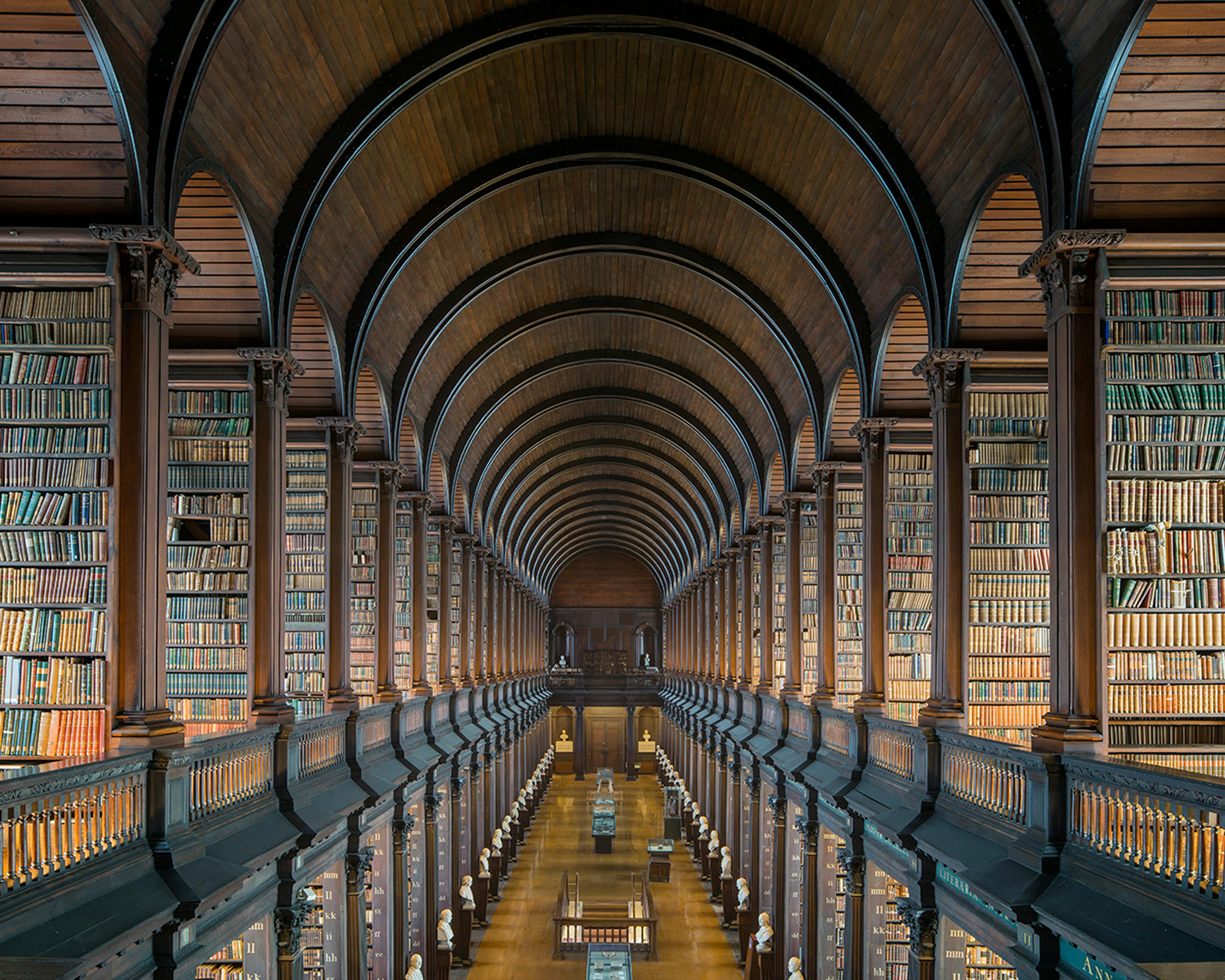 Reinhard Görner Figurative Photograph - The Long Room, Trinity College Library, Dublin Ireland