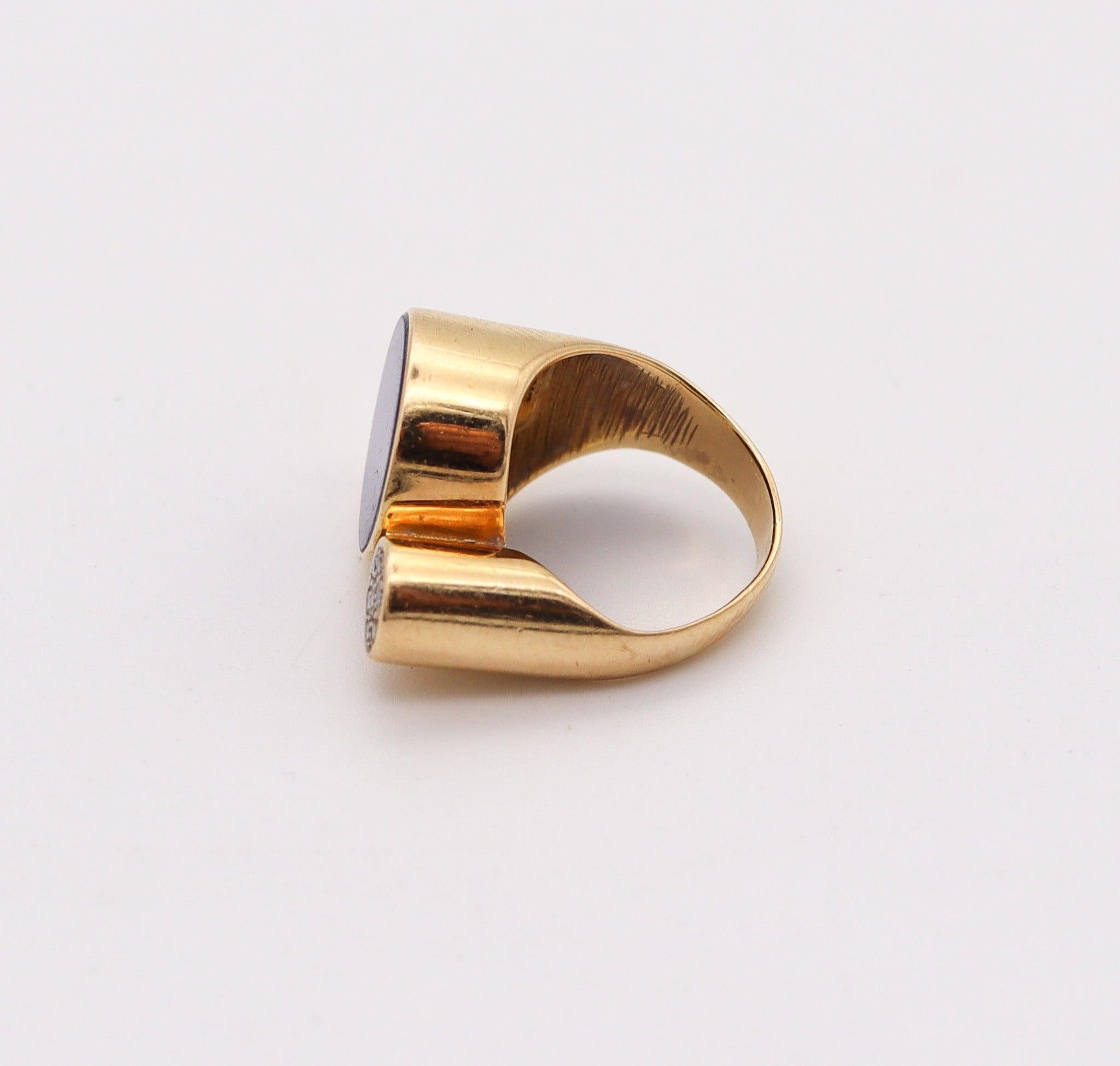 REINHOLD REILING 1970 Germany Modernist Ring In 18Kt Gold With Lapis & Diamonds In Excellent Condition For Sale In Miami, FL