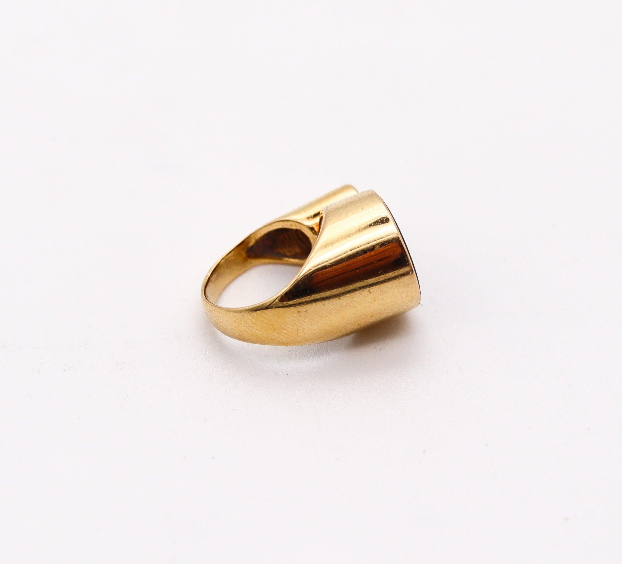 Women's REINHOLD REILING 1970 Germany Modernist Ring In 18Kt Gold With Lapis & Diamonds For Sale