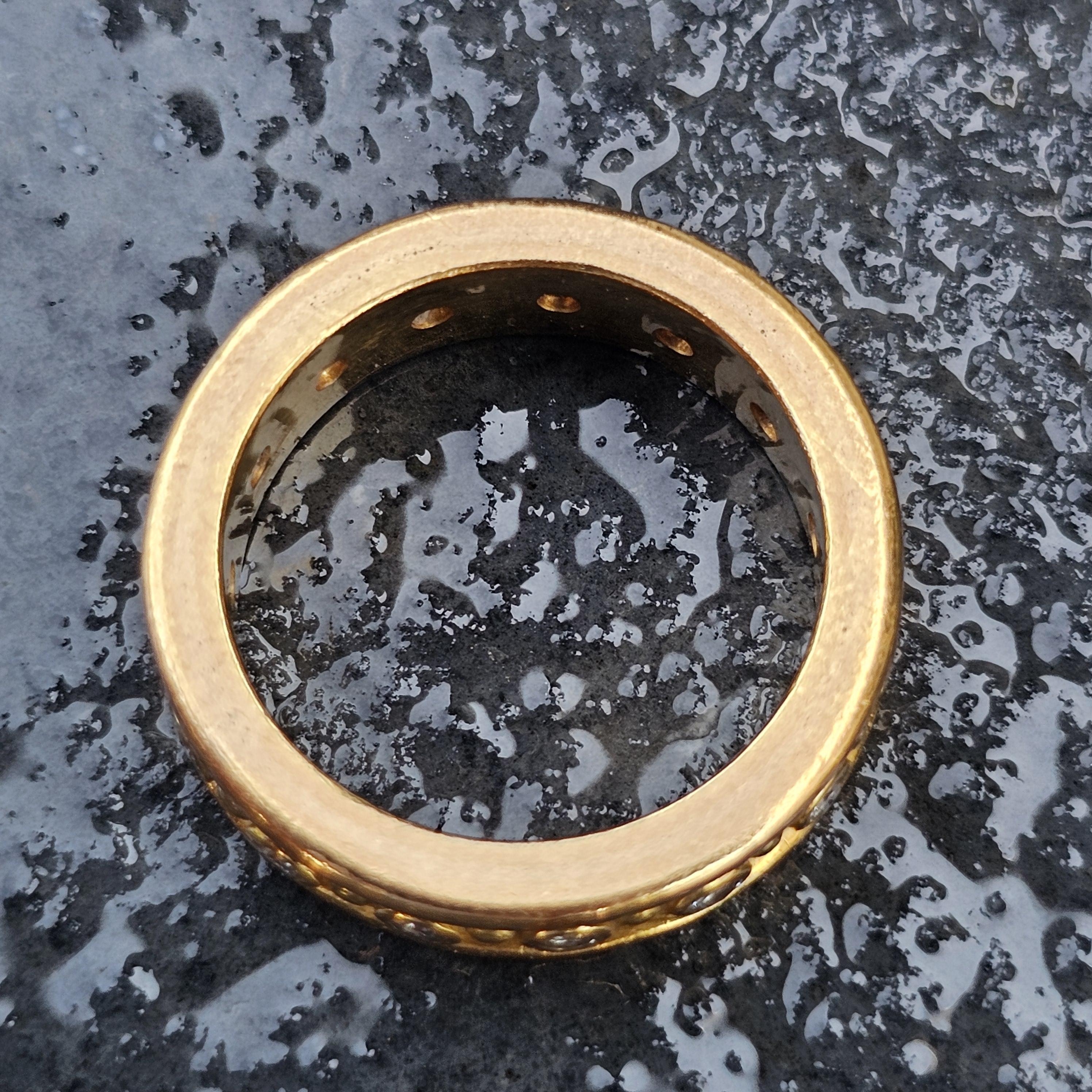Taglio rotondo Reinstein/Ross Anello Eternità in oro 22k con diamanti e ghirlanda sz 5.75 9.6g in vendita