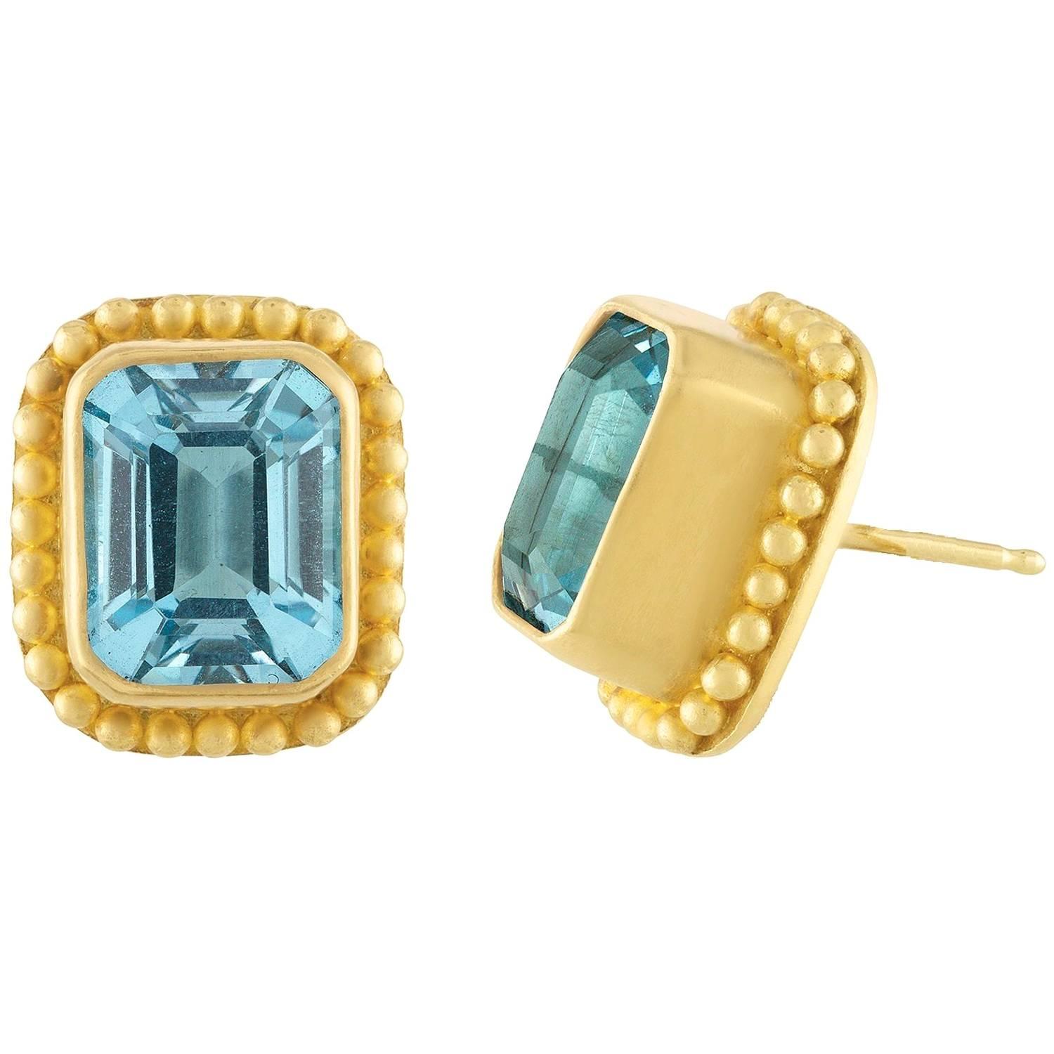 Reinstein Ross Classic 11.00 Carat Blue Topaz and Apricot Gold Stud Earrings For Sale