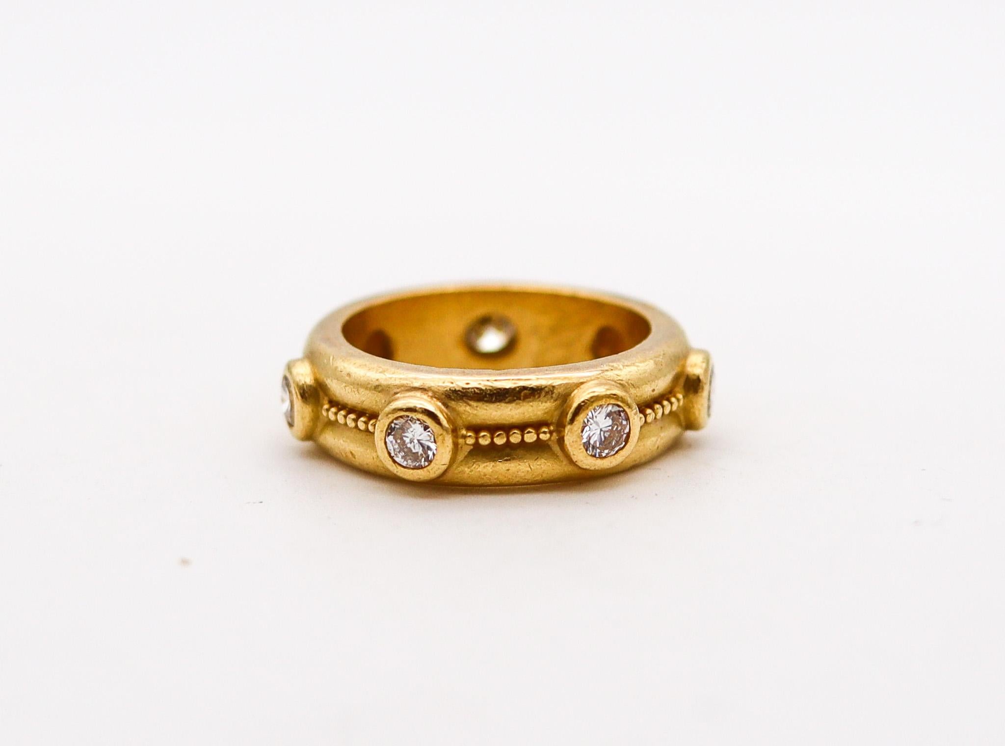 Eternity ring designed by Reinstein-Ross.

Very beautiful eternity ring, created in New York city by the exclusive jewelry designers of Reinstein-Ross. This ring has been crafted in solid rich yellow gold of 22 karats (.916/.999 Au) with a delicate