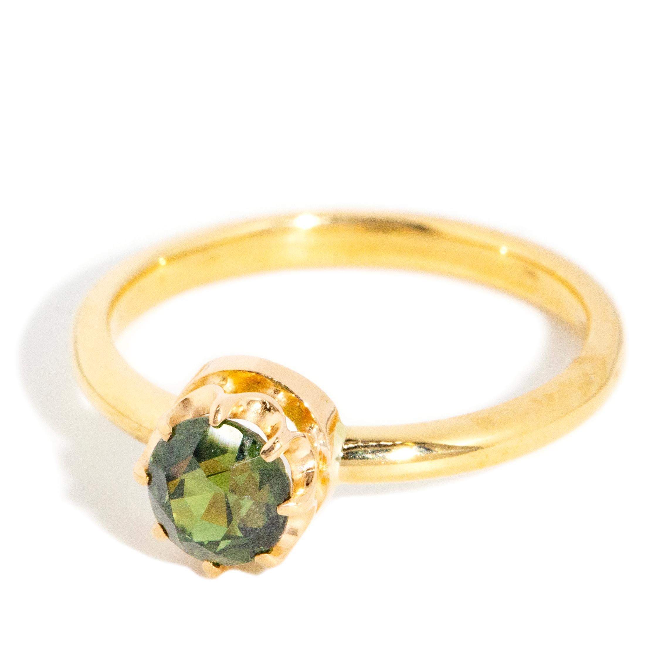 Oval Cut Reinvented 1.27 Carat Green Oval Sapphire Solitaire Ring 18 Carat Yellow Gold For Sale
