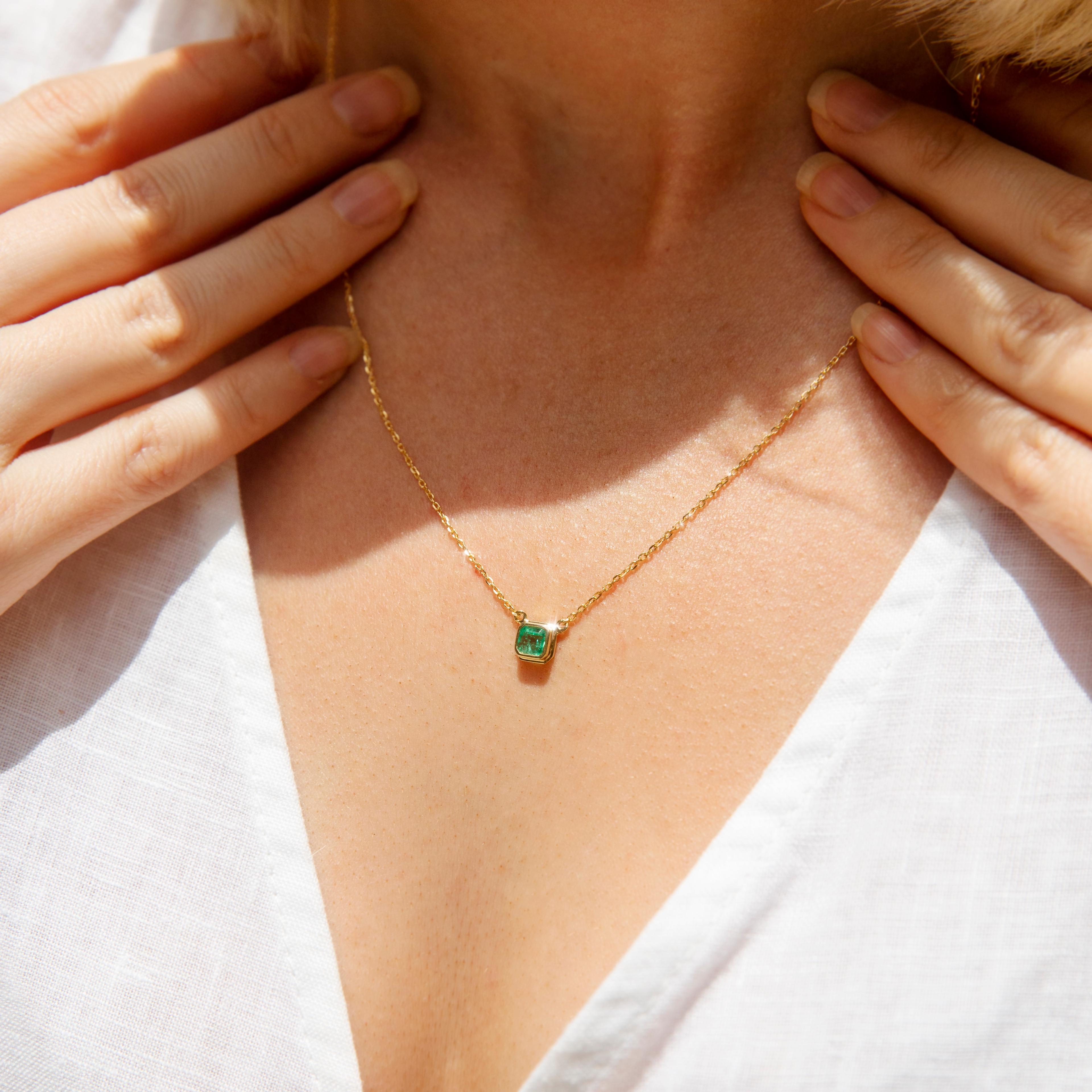 Reinvented 18 Carat Yellow Gold Square Cut Emerald Pendant and Fine Chain 1