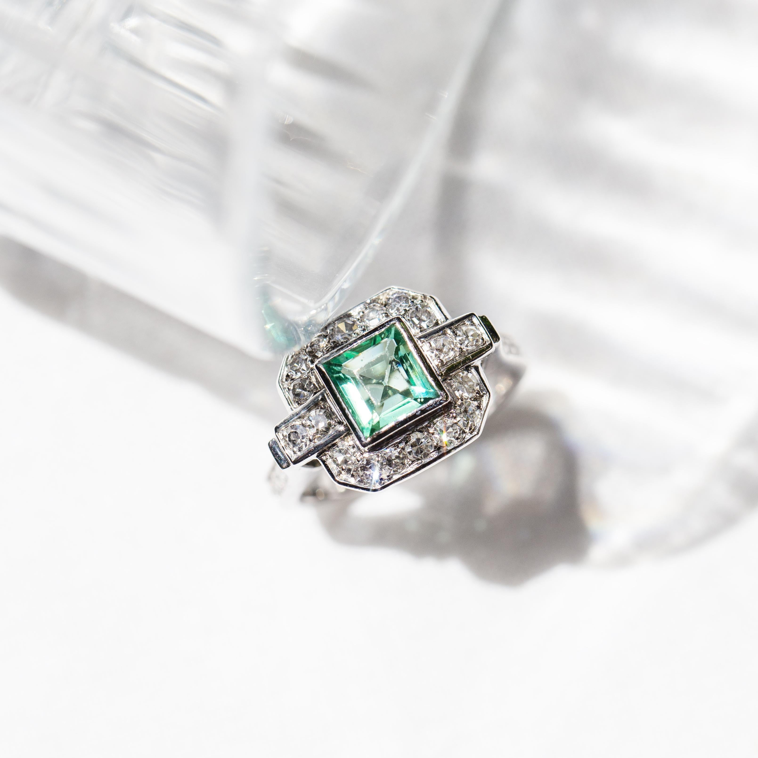 Reinvented Antique 0.80 Carat Bright Green Emerald & Diamond Platinum Ring For Sale 6