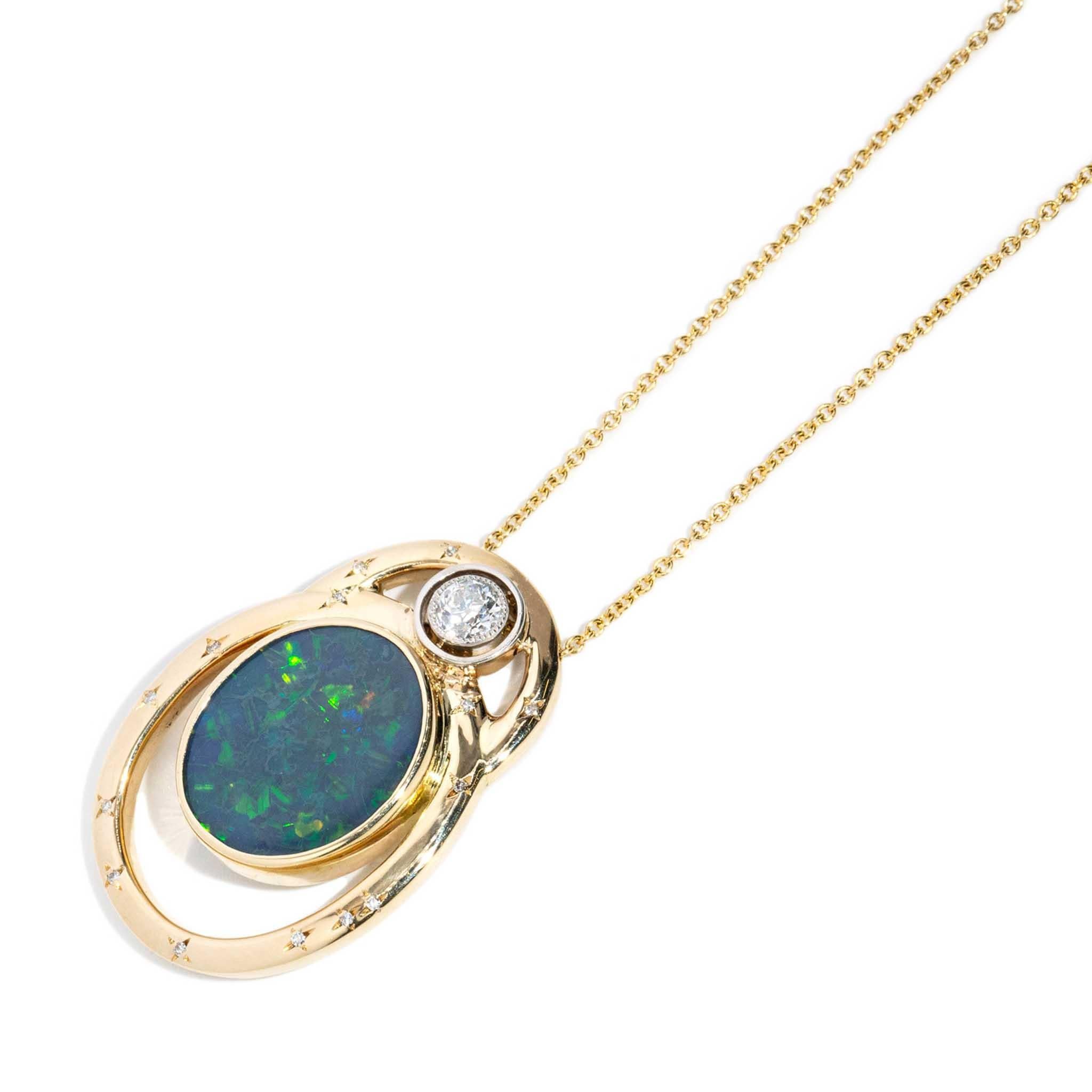 Moderne Pendentif et chaîne en or jaune 9 carats avec diamant et opale noire des années 1980 réinventés en vente