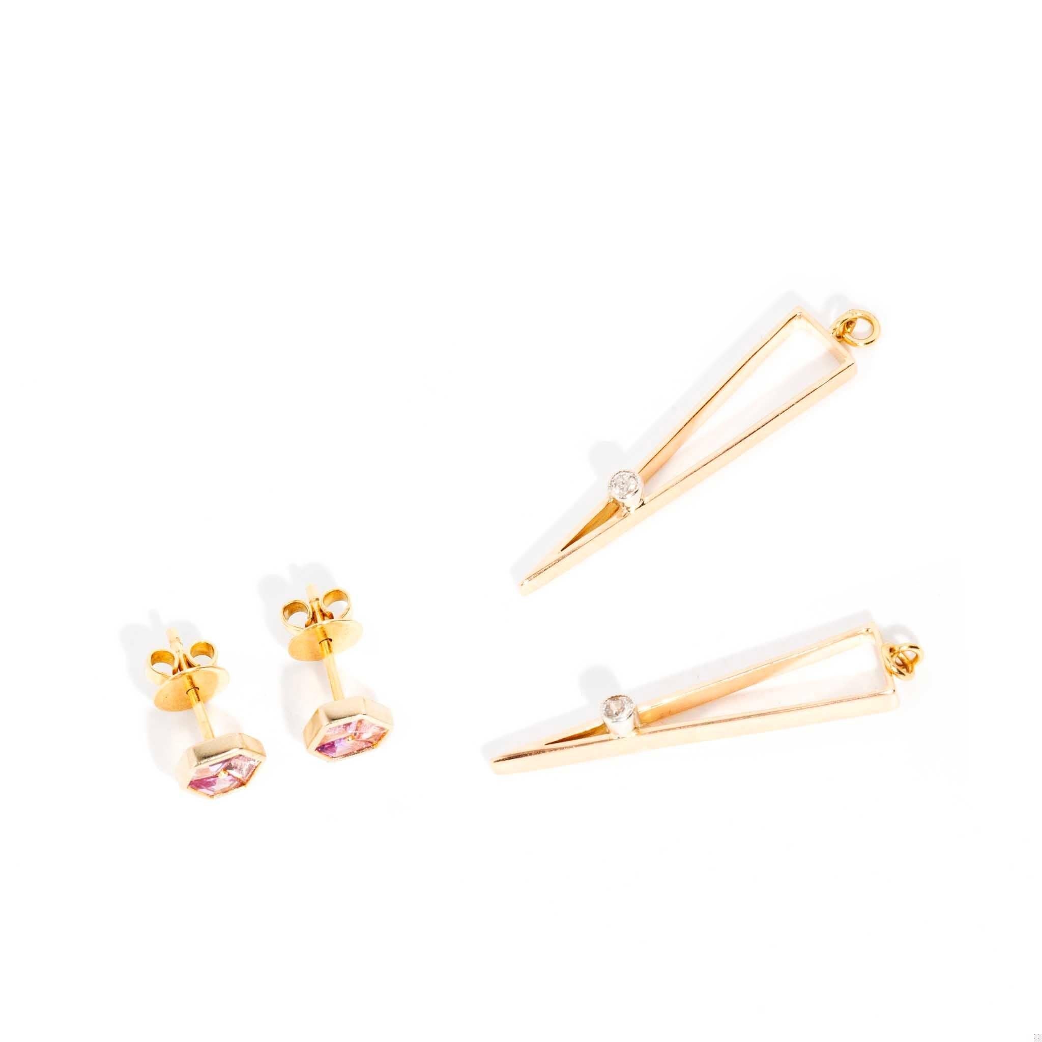 Boucles d'oreilles réinventées en or 18 et 15 carats avec saphirs et diamants Bon état - En vente à Hamilton, AU