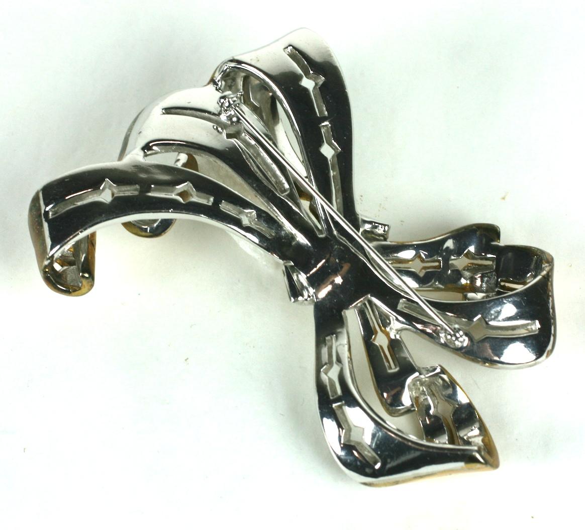 Reja Massive Retro Bow Knot Brooch In Excellent Condition For Sale In New York, NY