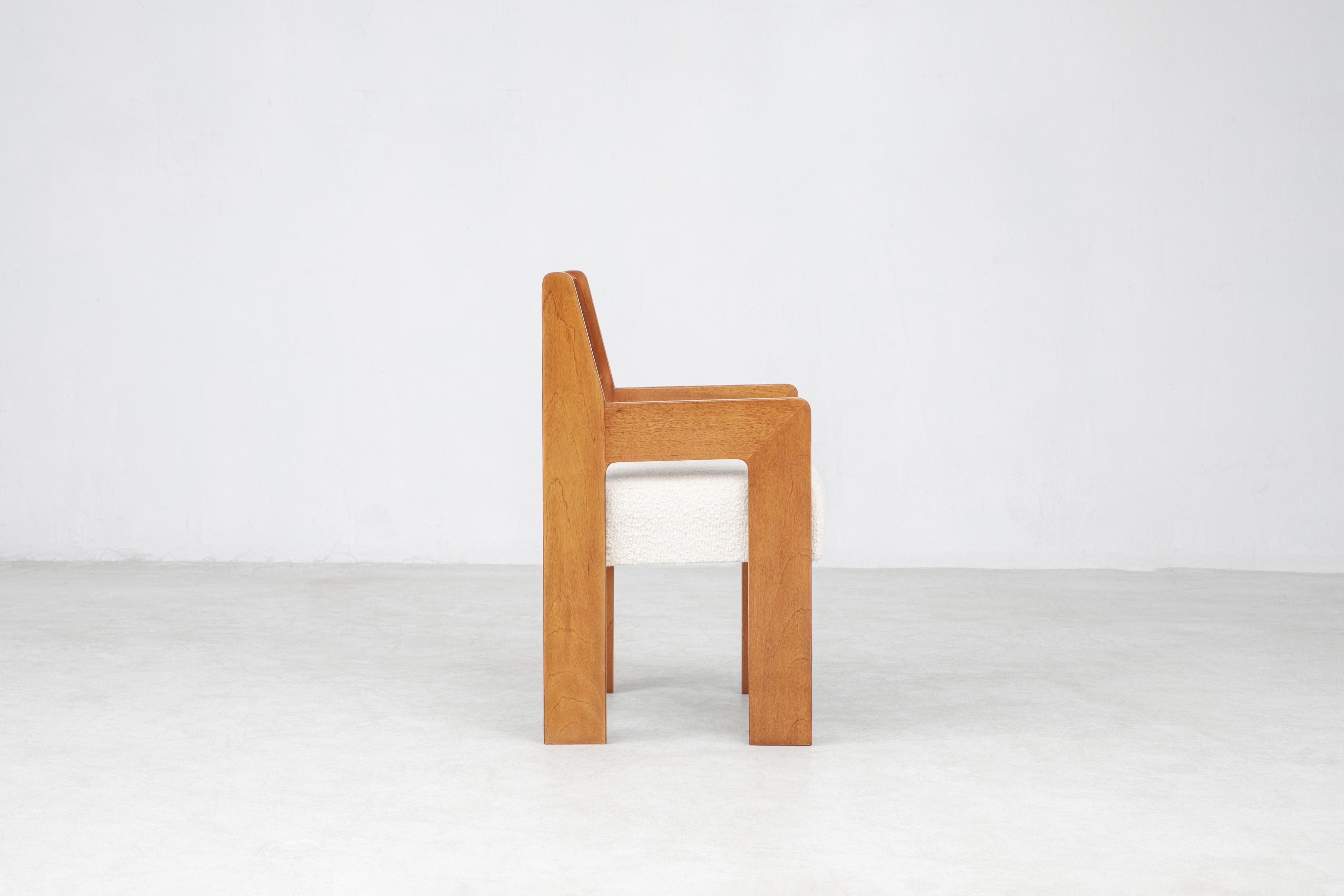 Asian Reka Armchair, Minimalist Velvet and Wood Dining Chair in Clay/Cream Bouclé For Sale