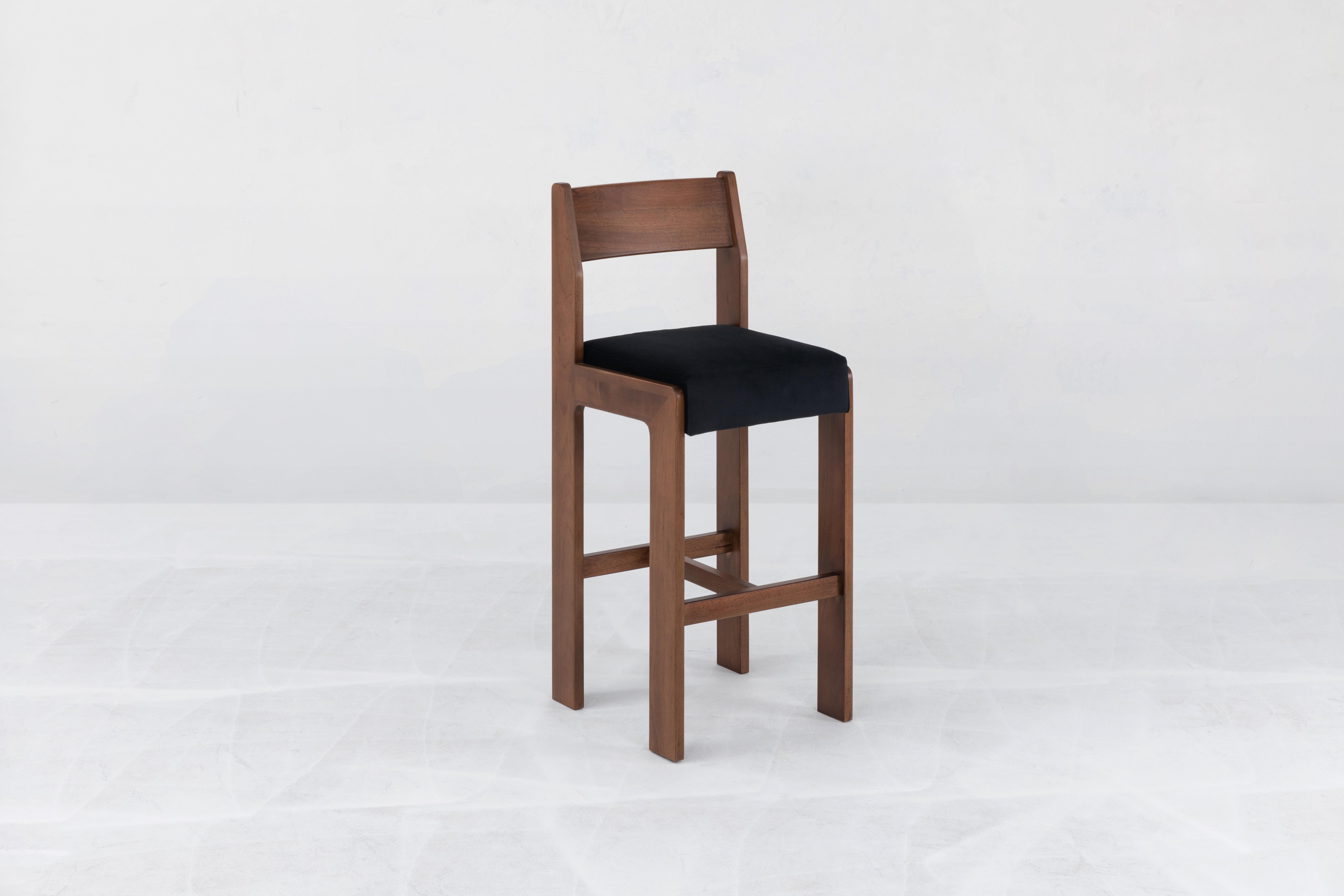 Velours Reka Counter or Bar Stool en vente