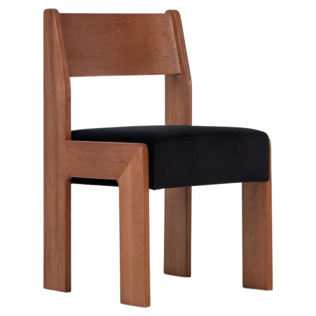 Reka Side Chair, Chaise de salle à manger minimaliste en velours et Wood Wood en ambre/noir en vente