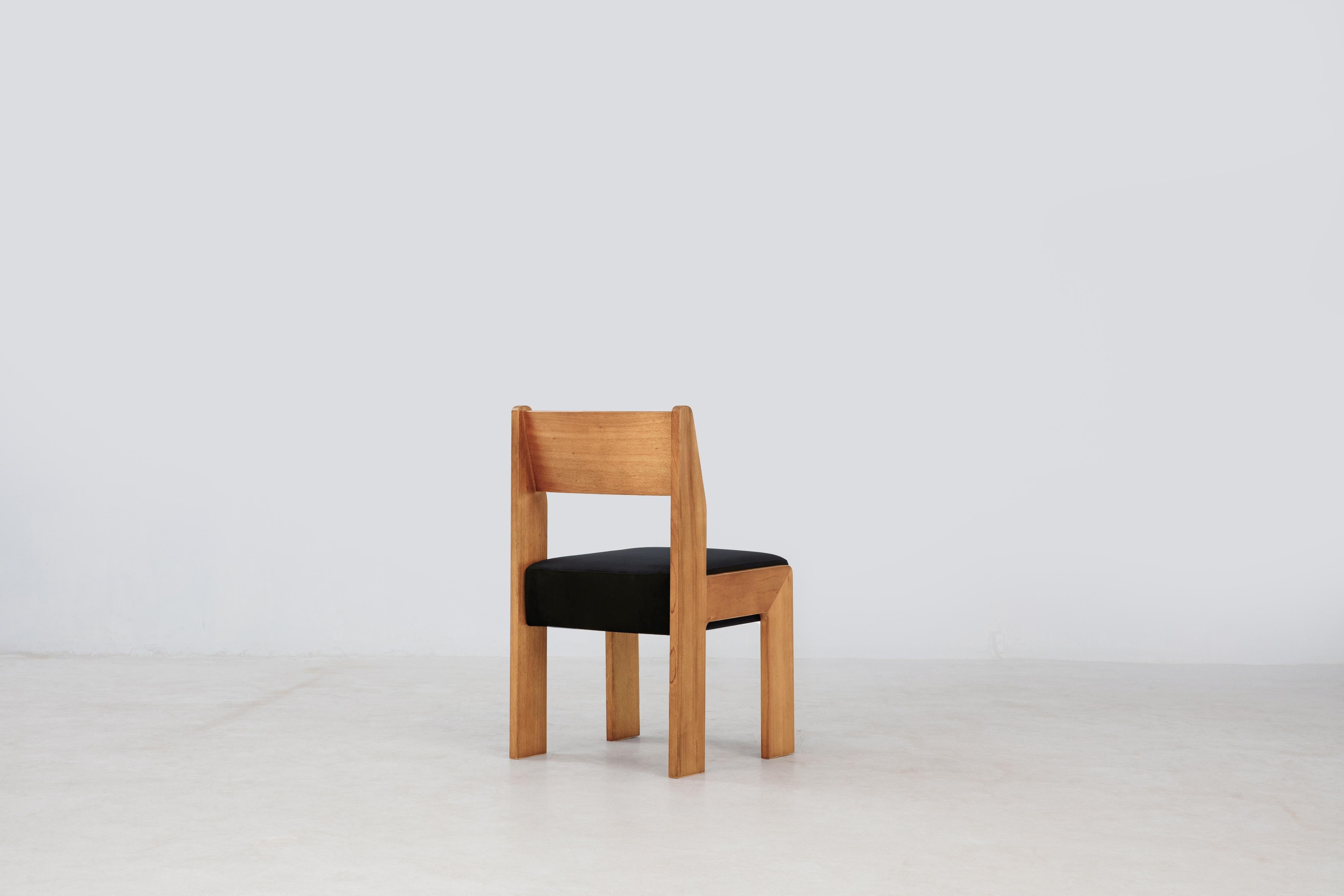 Reka Side Chair, Minimalist Velvet and Wood Dining Chair in Clay/Black For Sale 1