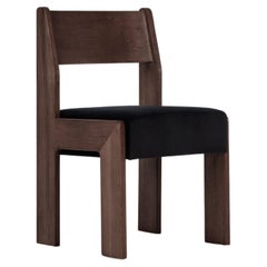 Reka Beistellstuhl, minimalistischer Esszimmerstuhl aus Samt und Holz in Cocoa/Schwarz