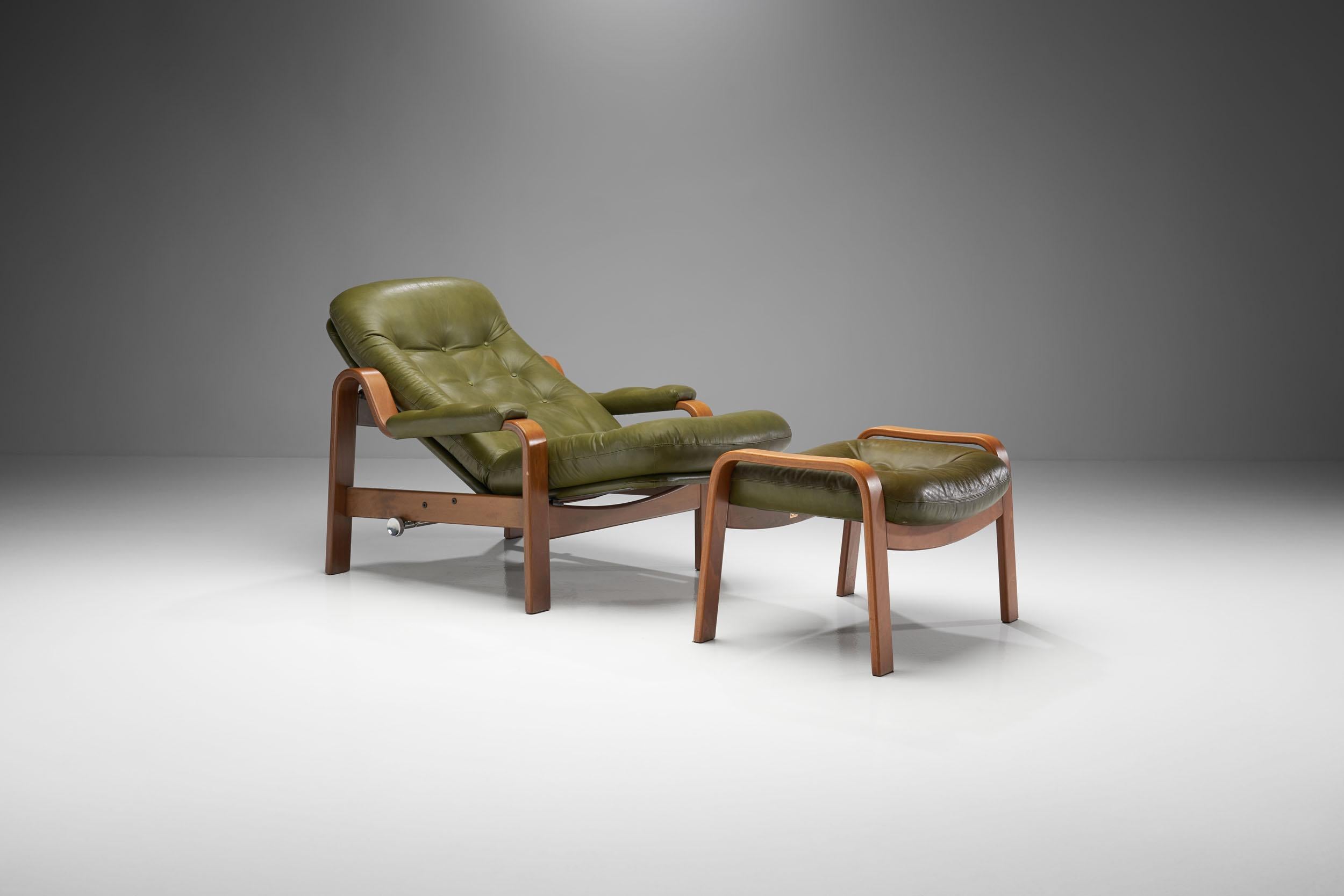 Mid-Century Modern “Relax II” Chair and a Foot Stool by Göte Möbler Nassjö AB, Sweden, 1970