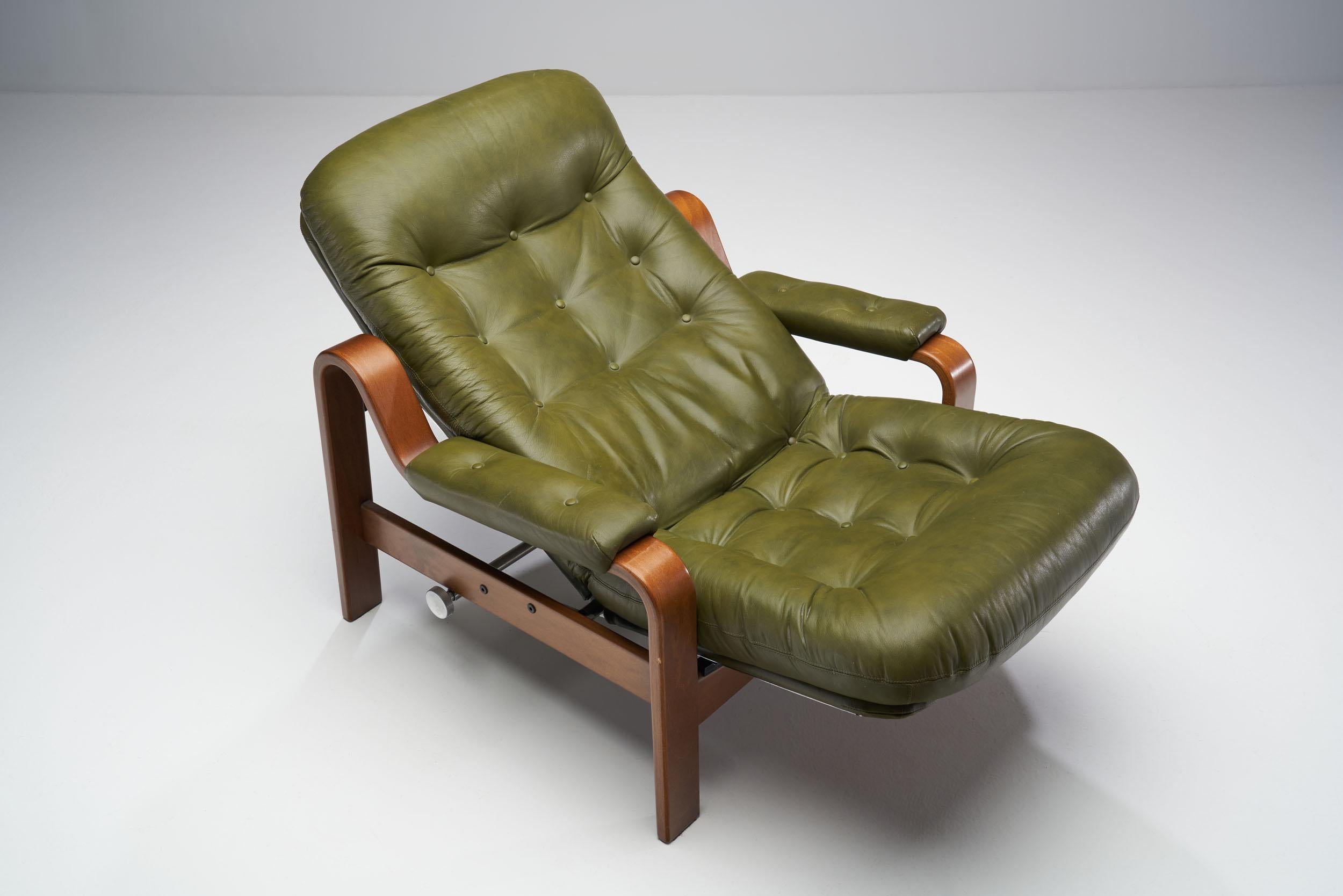 Swedish “Relax II” Chair and a Foot Stool by Göte Möbler Nassjö AB, Sweden, 1970