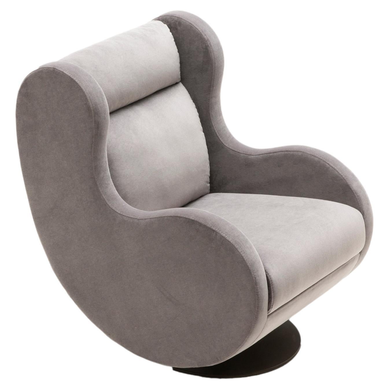Rea Swivel Armchair For Sale at 1stDibs
