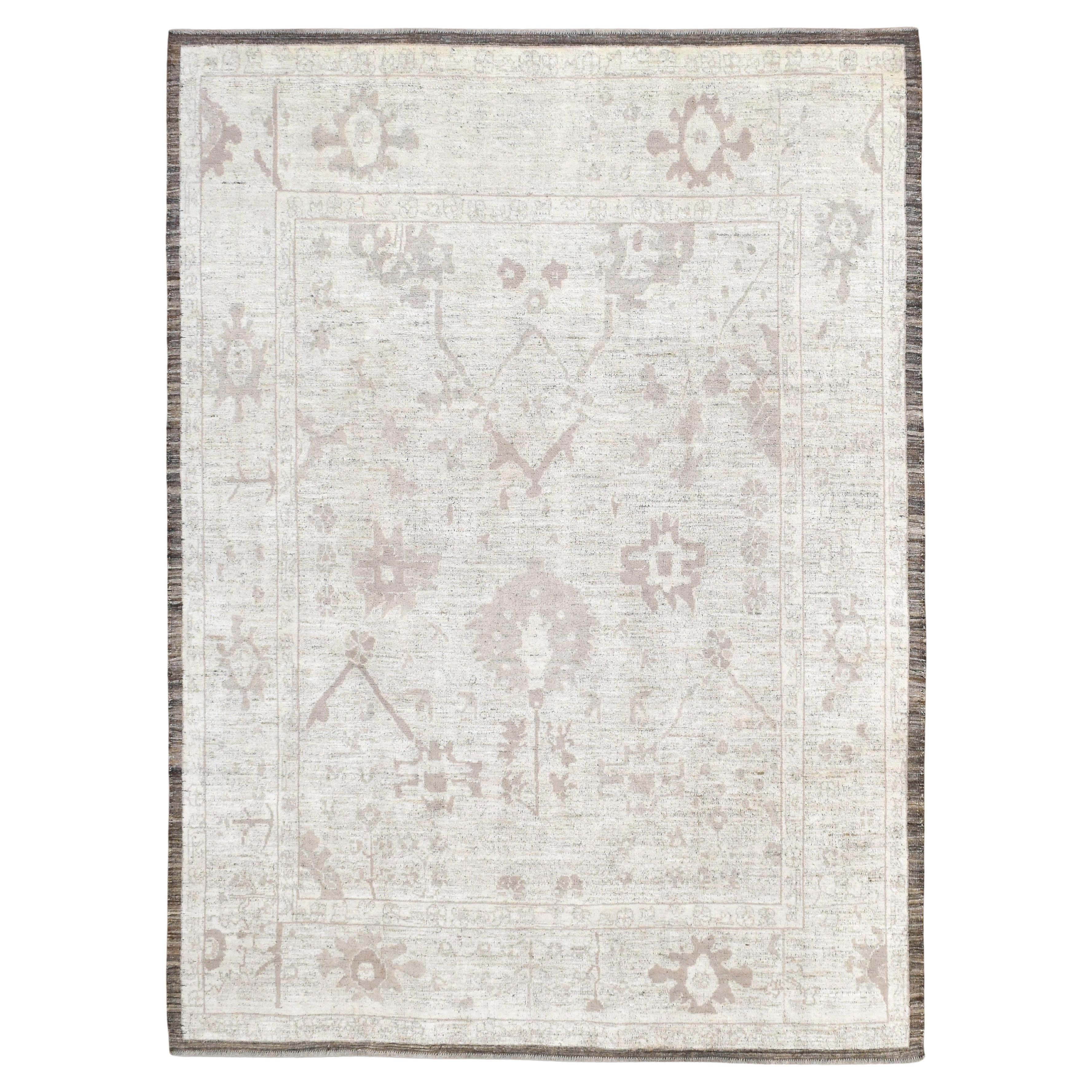 Einzigartiger Oushak-Wollteppich mit entspanntem Muster 9'3''x12'6''