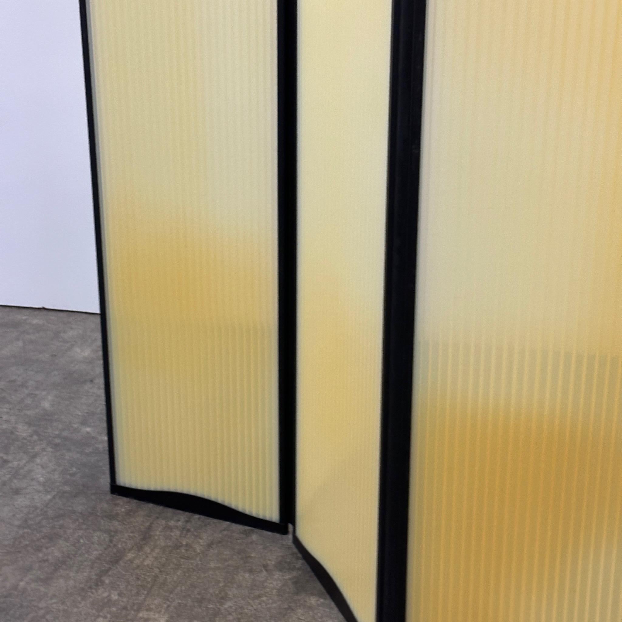 Relay Screen by Kathy Stanton for Herman Miller In Good Condition For Sale In Chicago, IL