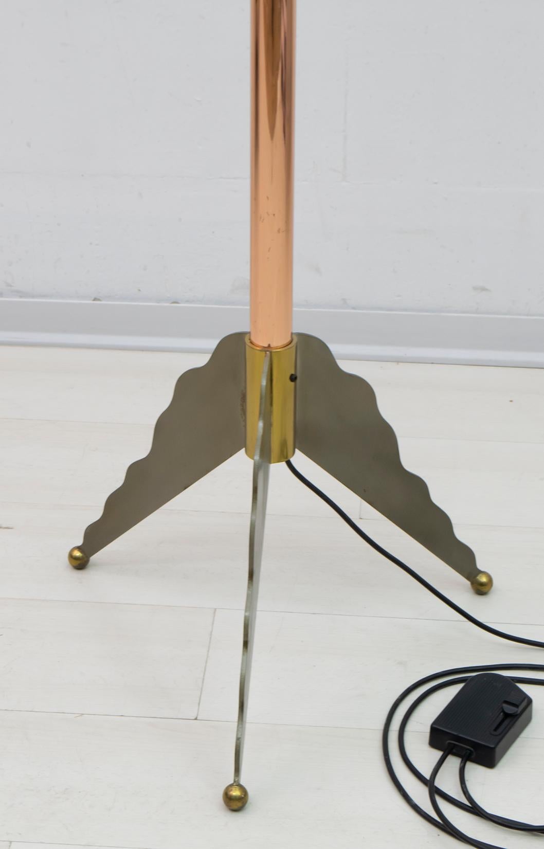 Relco Milano Modernist Italian Murano Glass and Brass Floor Lamp, 1980s For Sale 5